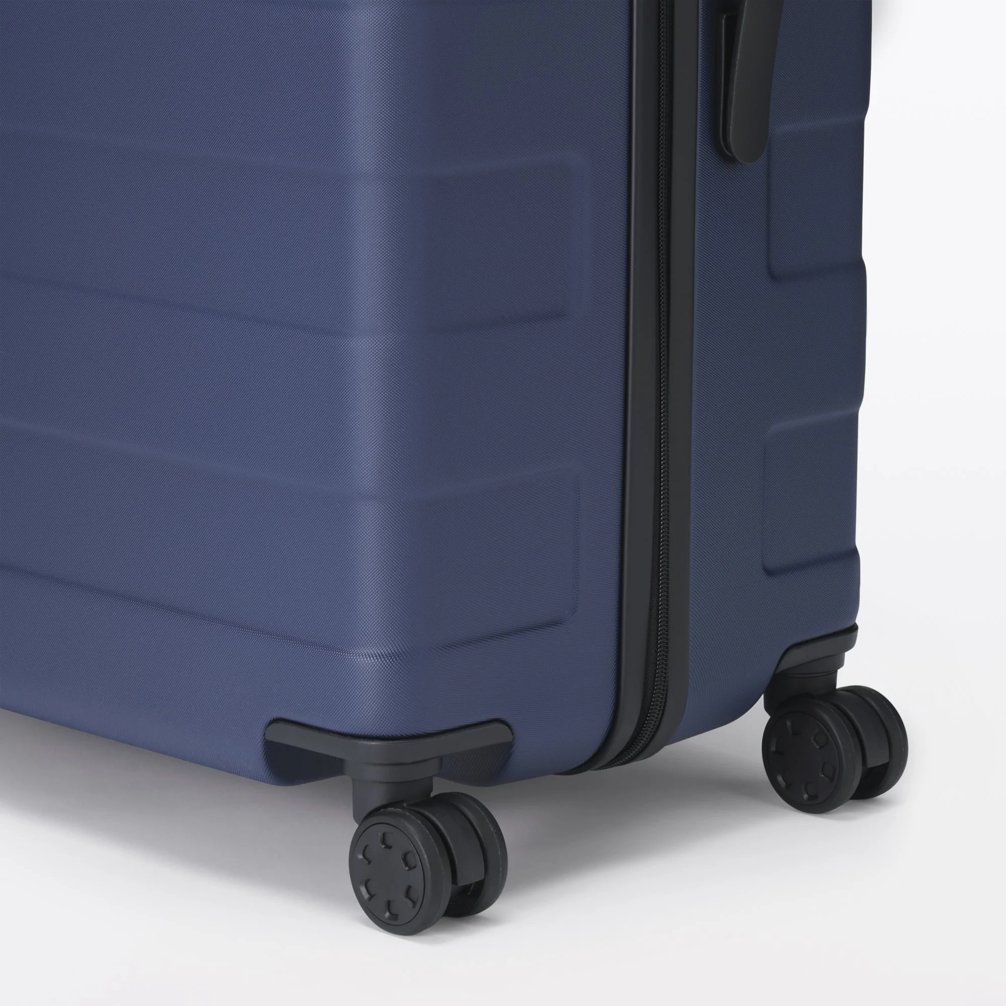 Hard Shell Suitcase 105L | Check-In - Image 10