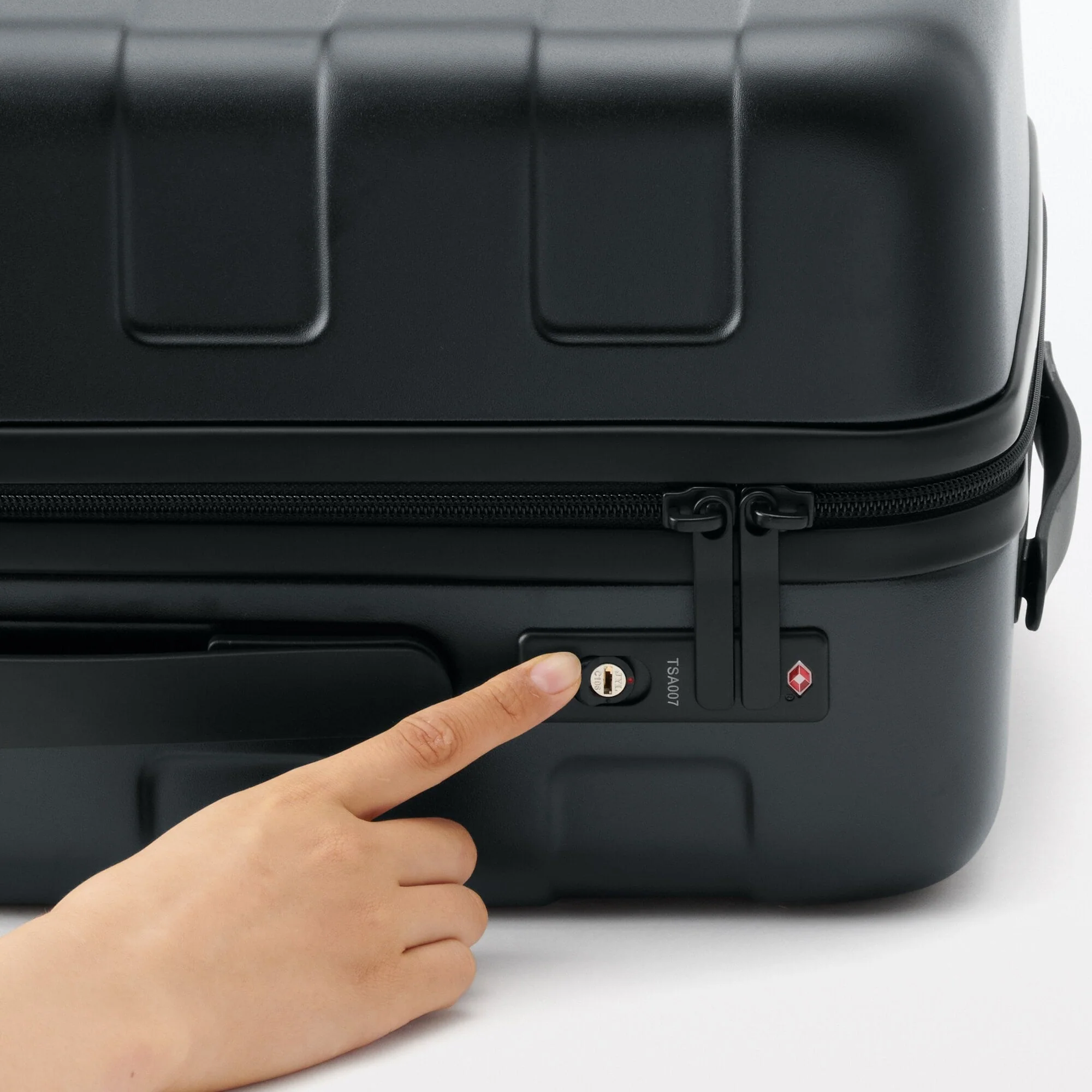 Adjustable Handle Hard Shell Suitcase 36L | Carry-On - Image 33