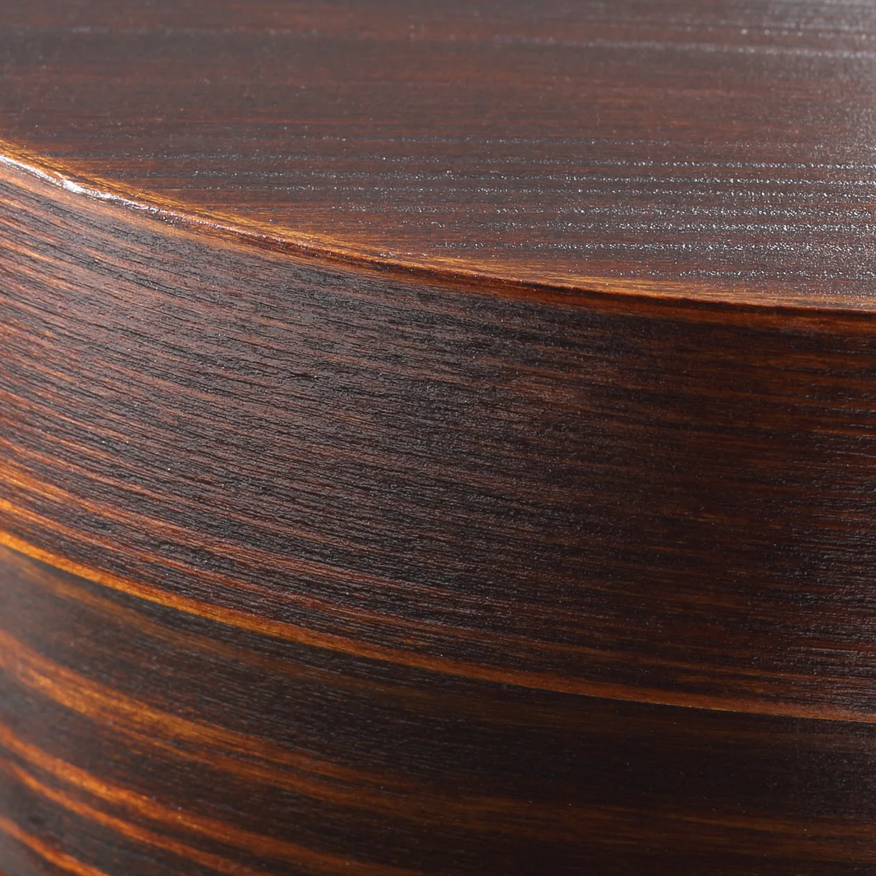 Circular Lacquered Lunchbox - Image 6