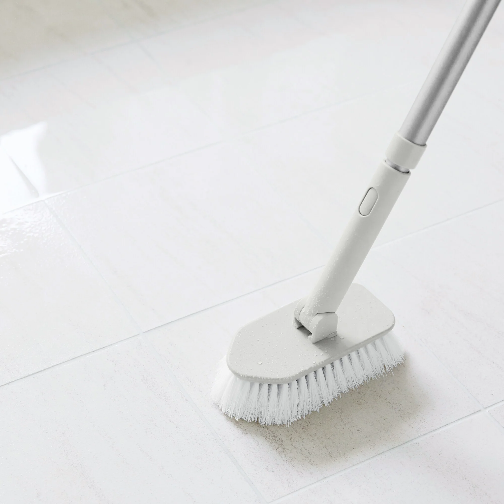 Cleaning System Bathroom Scrubber - Image 4