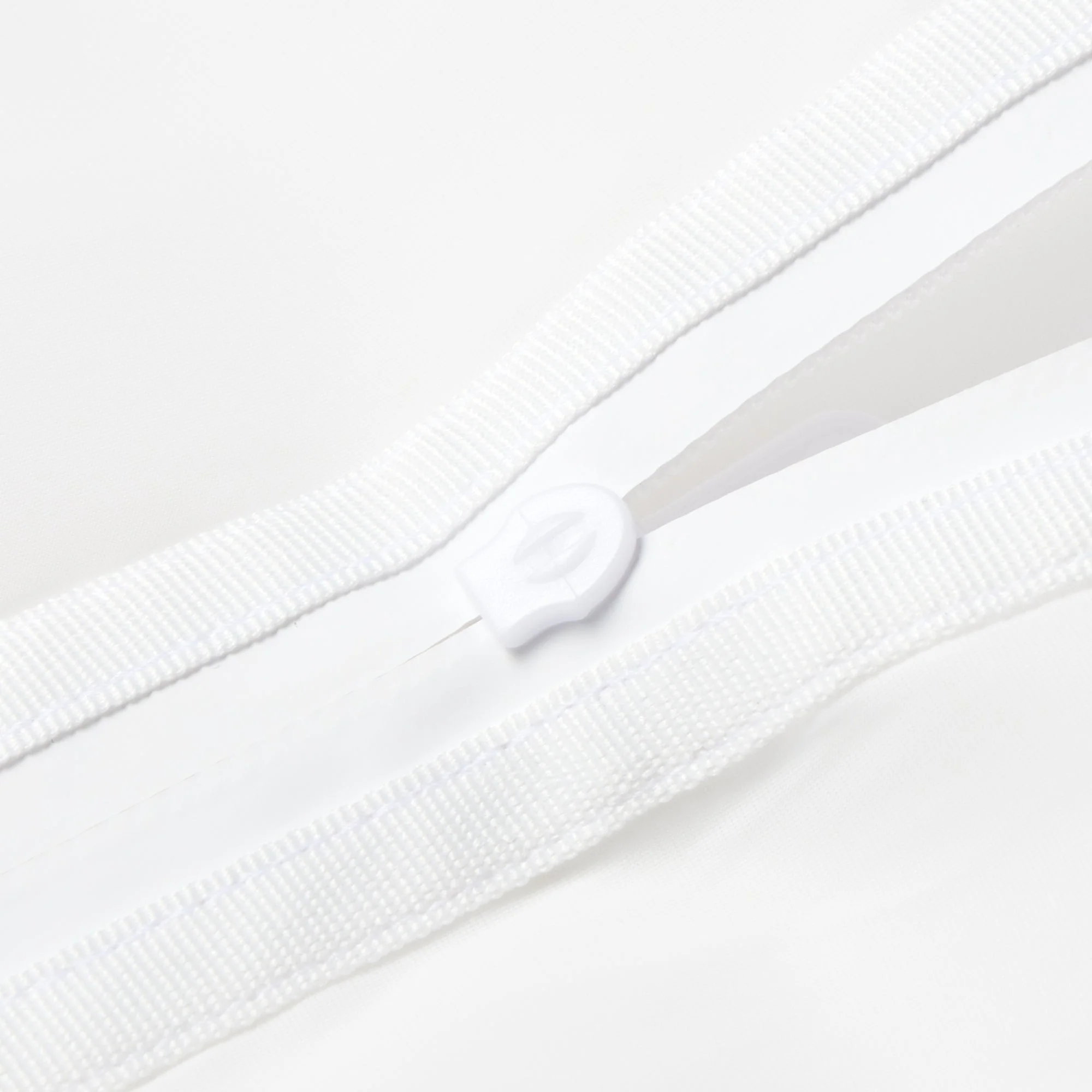 Densely Woven Fiber-Shielding Laundry Net Flat - Image 4