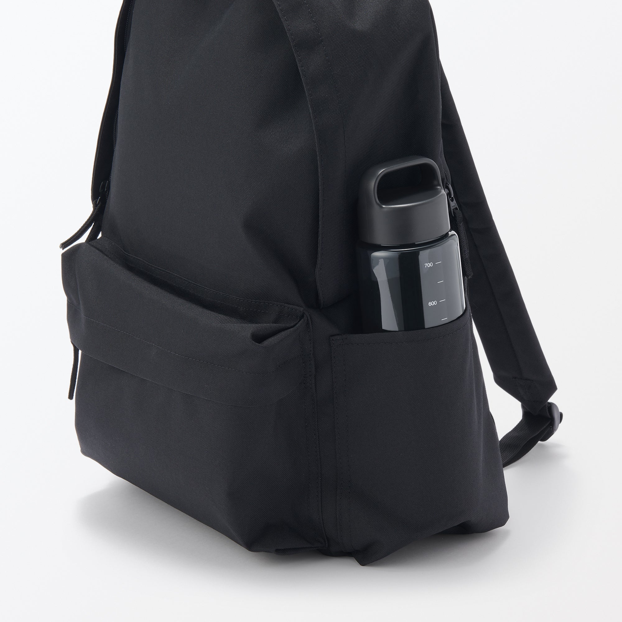 Easy-to-Carry Water Bottle With Scale - Black (23.7 fl oz) - Image 8