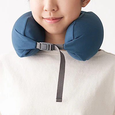 Fitting Neck Cushion Curved Type Navy