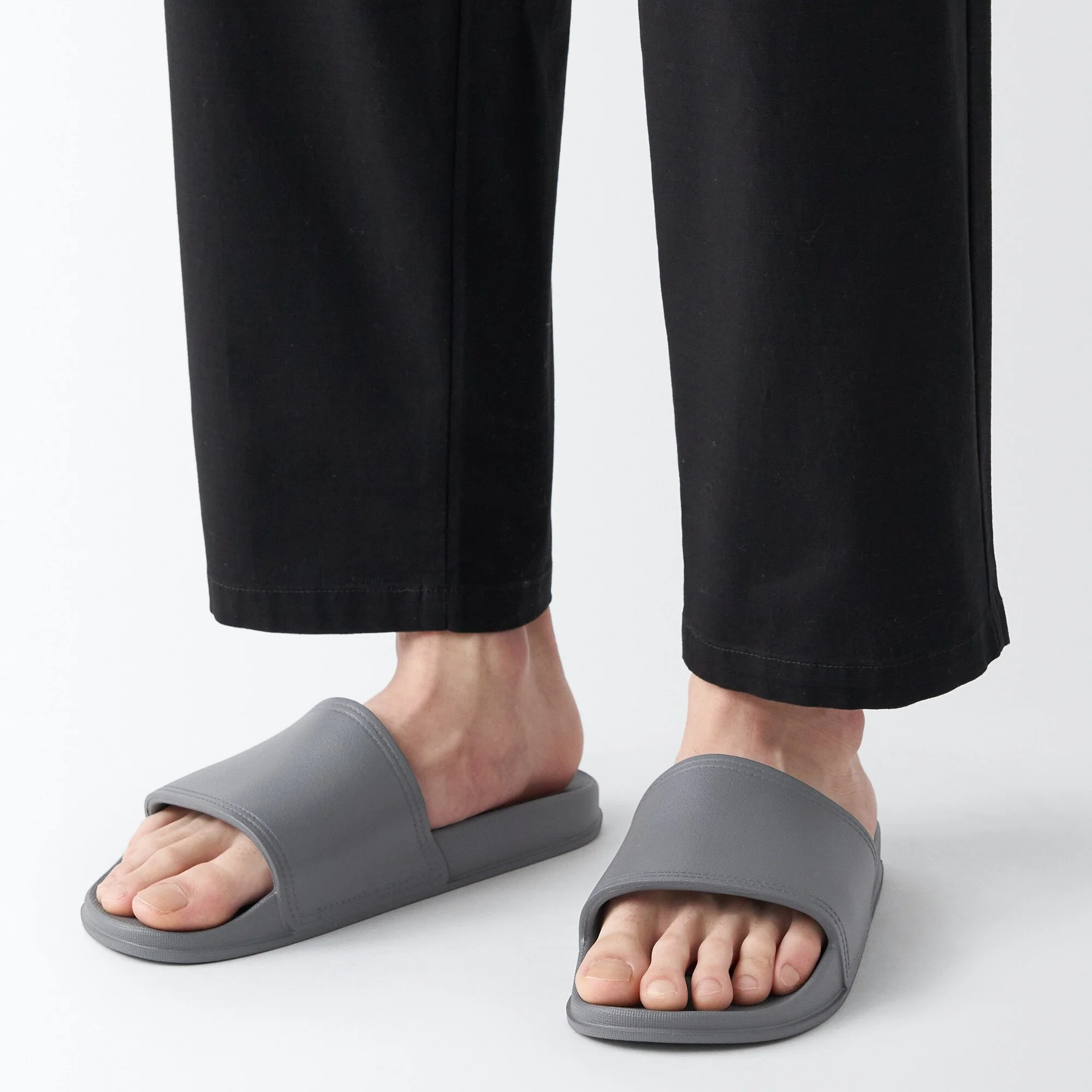 Foot-Shaped Sandals - Image 30