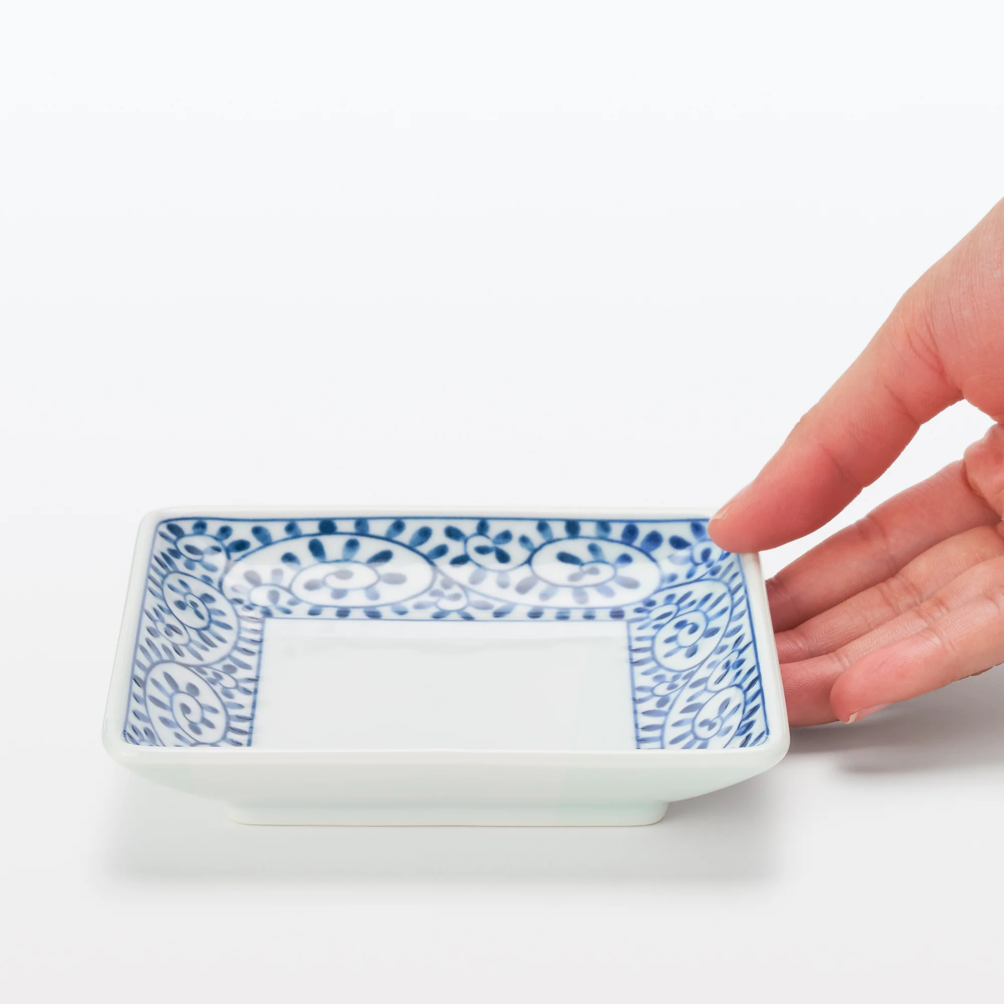 Hasami Ware Square Plate - Arabesque Pattern - Image 2