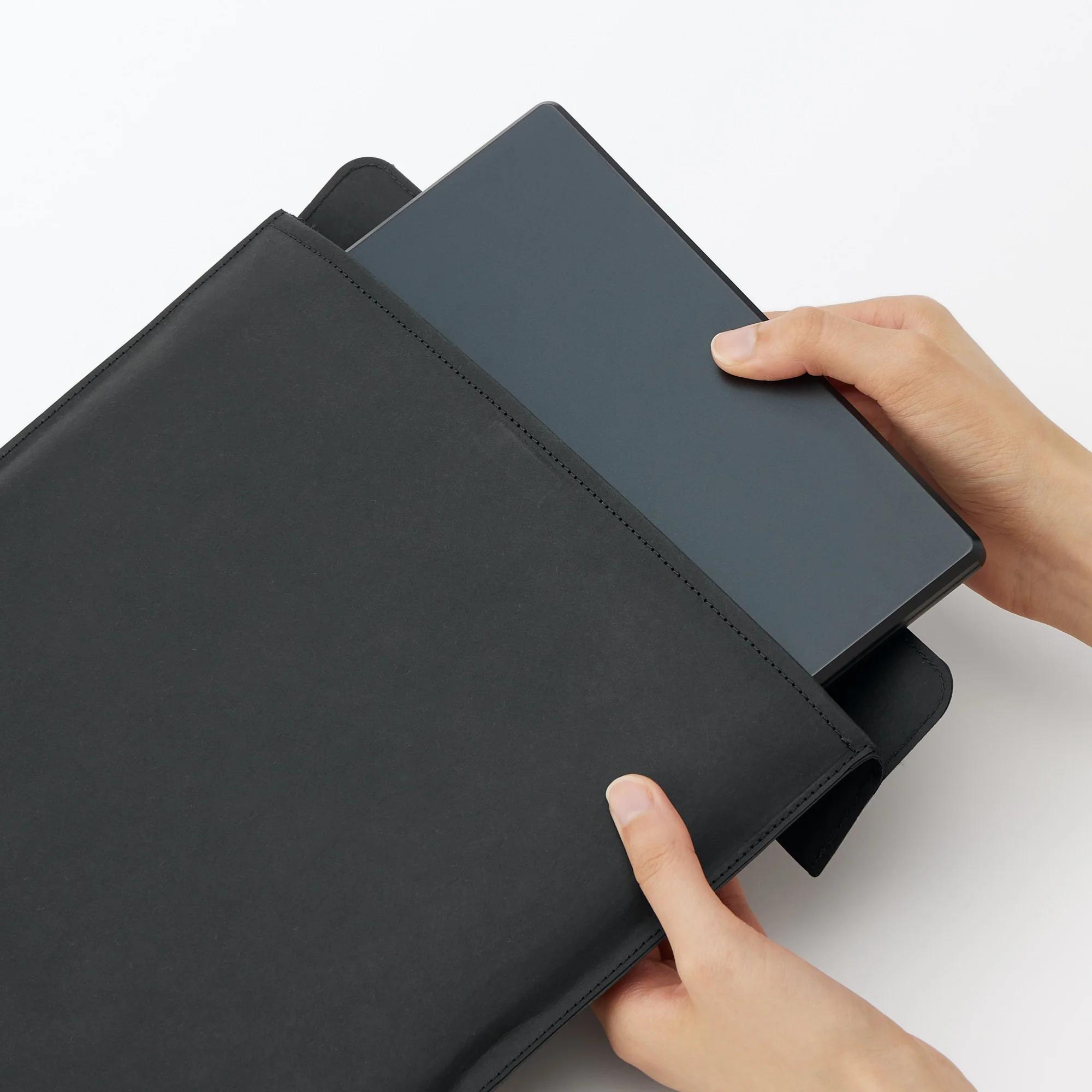 Jeans' Back Patch Laptop Case - Dark Gray - Image 2