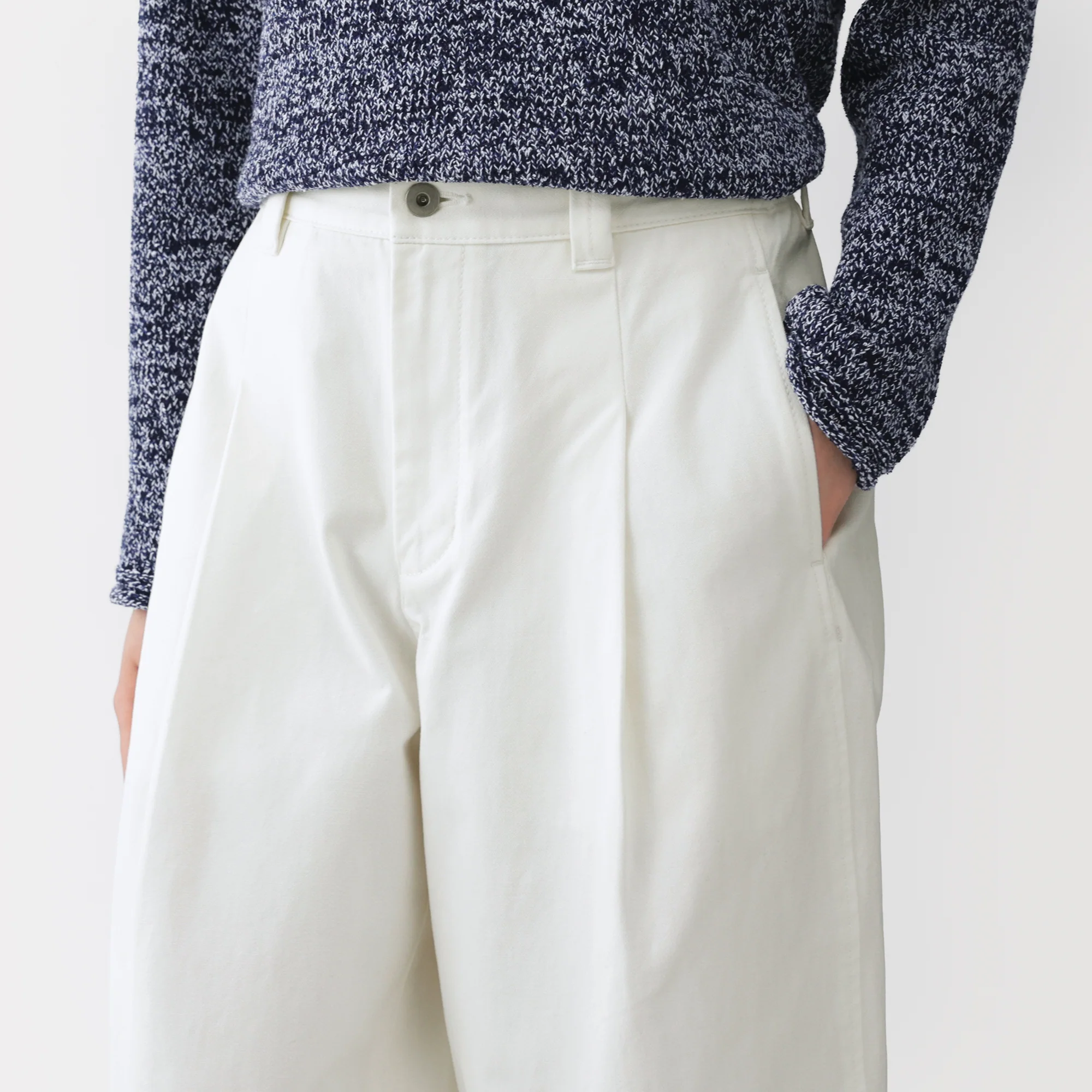 Labo Cotton Canvas Barrel Pants - Image 15