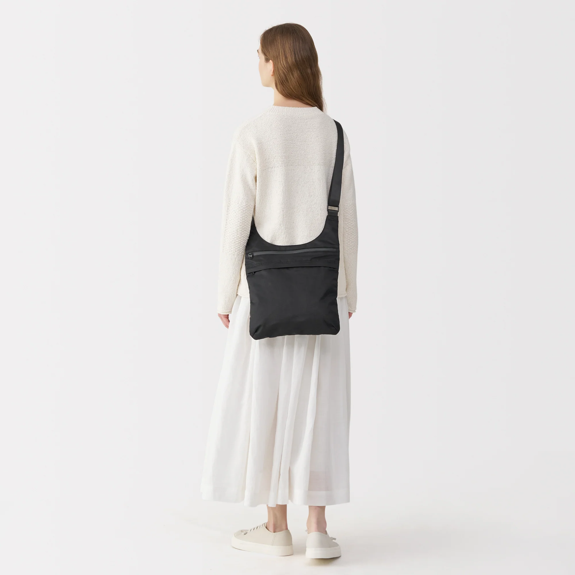 Labo Nylon Shoulder Bag - Image 22
