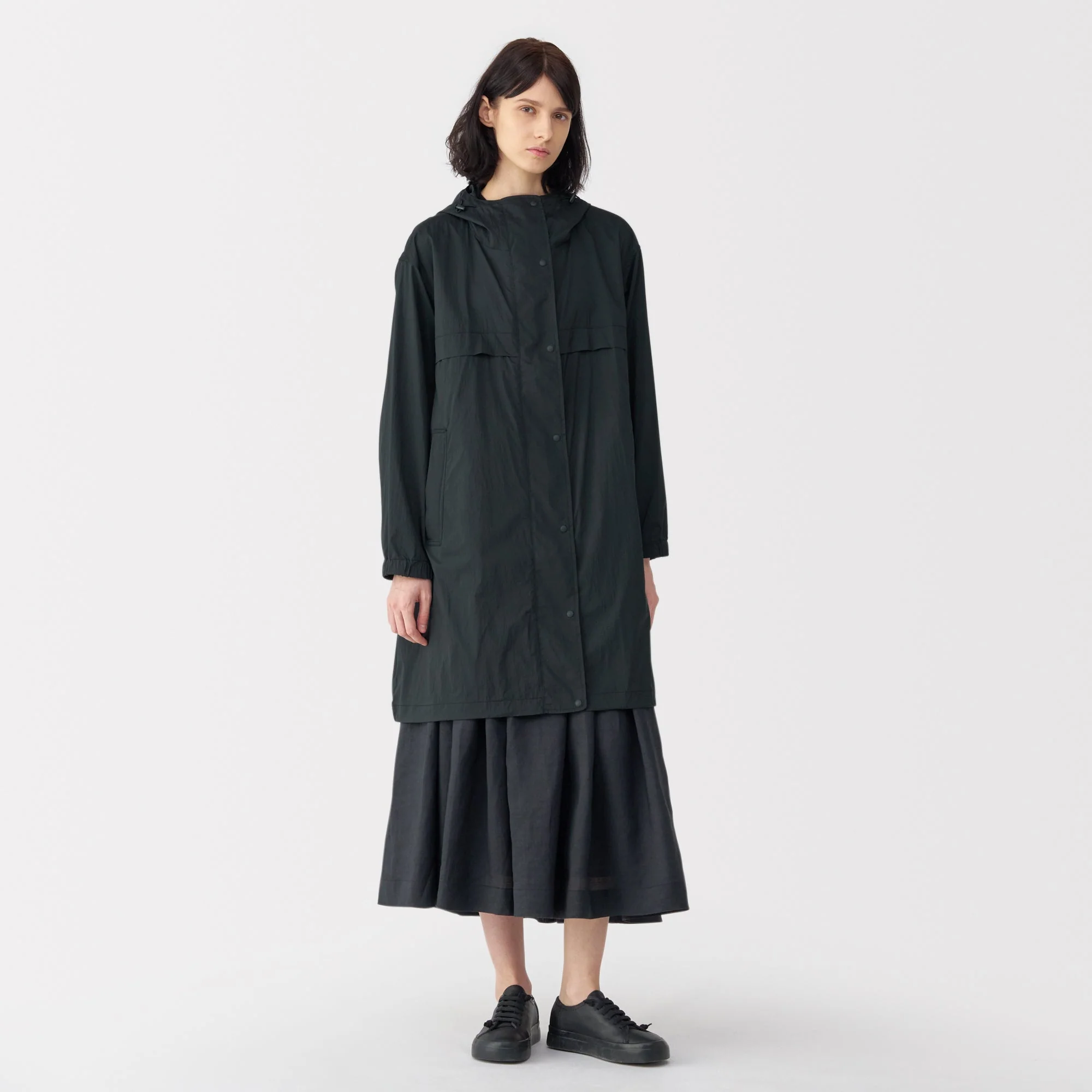 Labo Women's Light Waterproof Nylon Hooded Coat