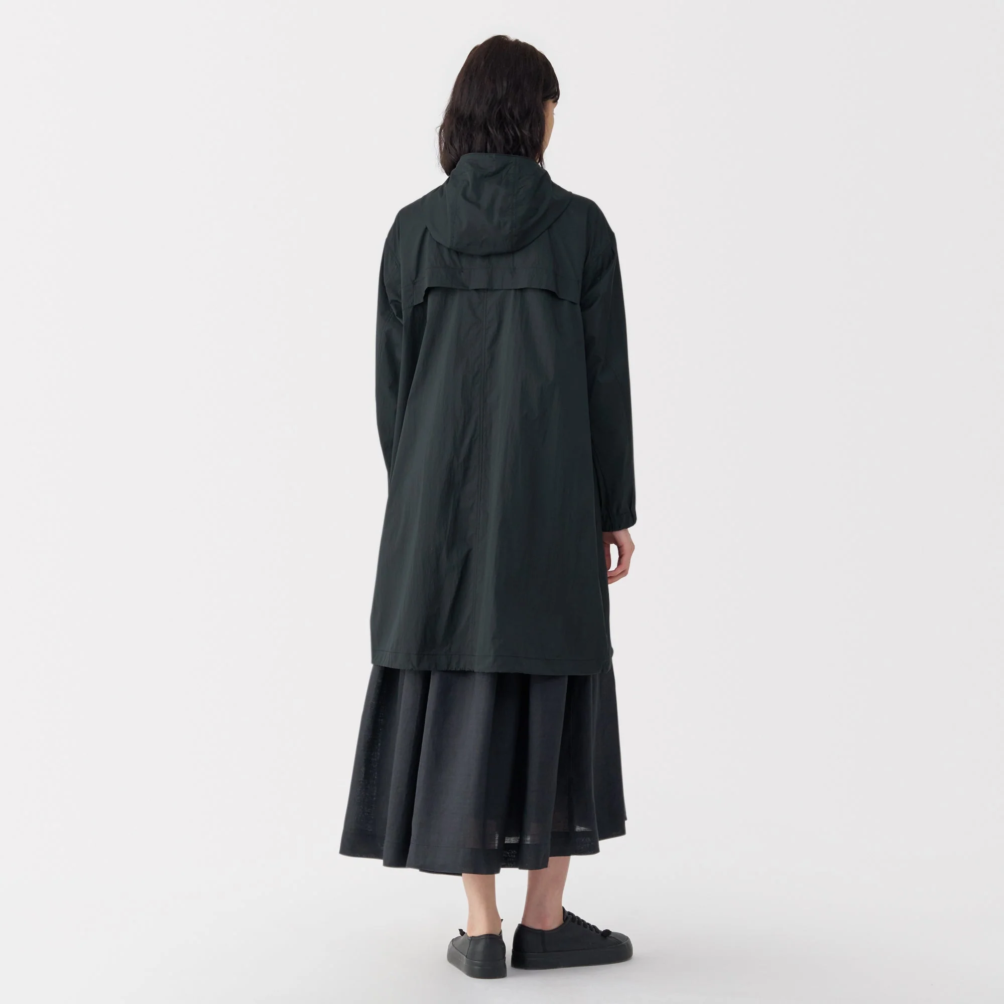 Labo Women's Light Waterproof Nylon Hooded Coat - Image 6