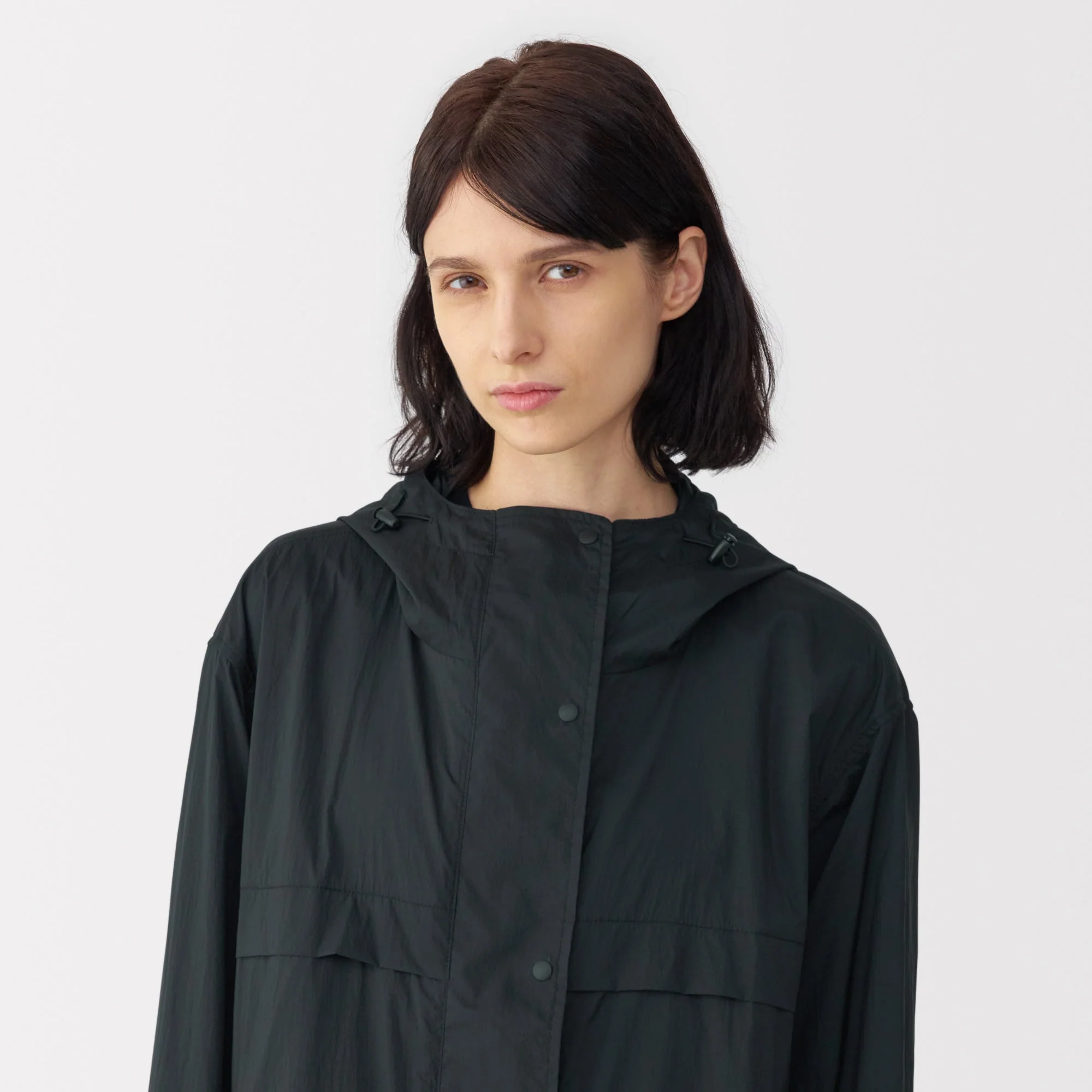 Labo Women's Light Waterproof Nylon Hooded Coat - Image 7