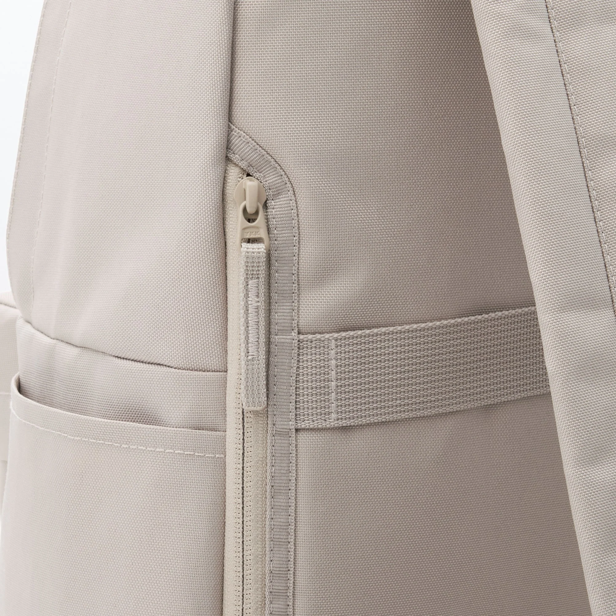 Less Tiring Water Repellent Backpack - Image 38