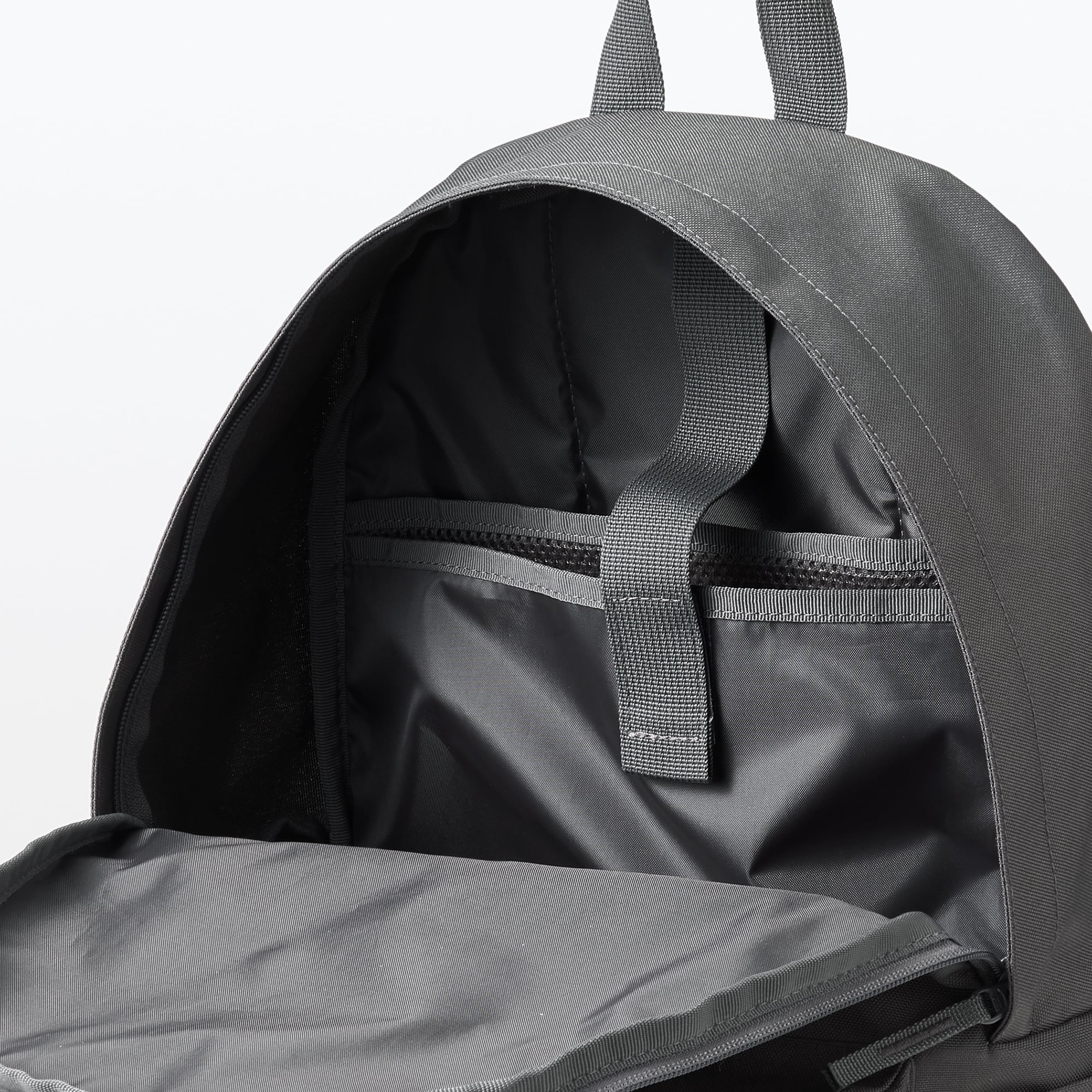 Less Tiring Water Repellent Backpack - Image 6