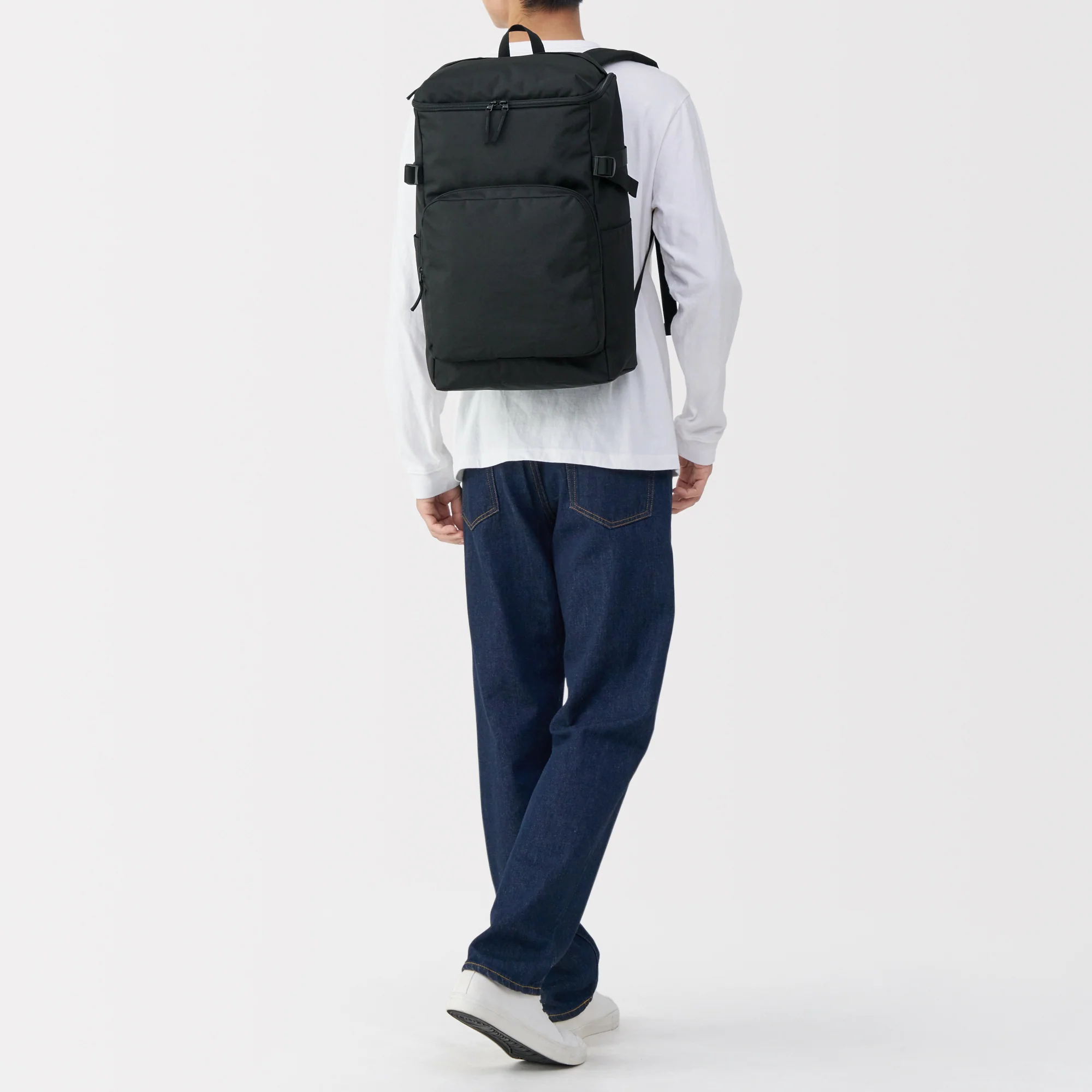 Less Tiring Water Repellent Toploader Backpack - Image 14