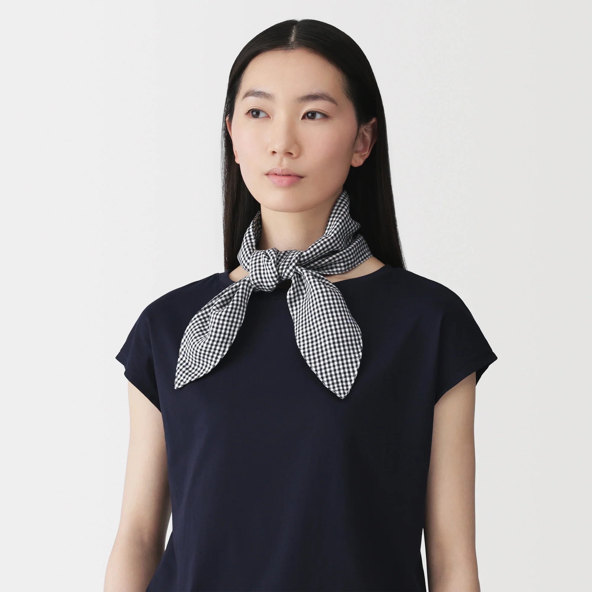 Lyocell Linen Scarf with Pocket