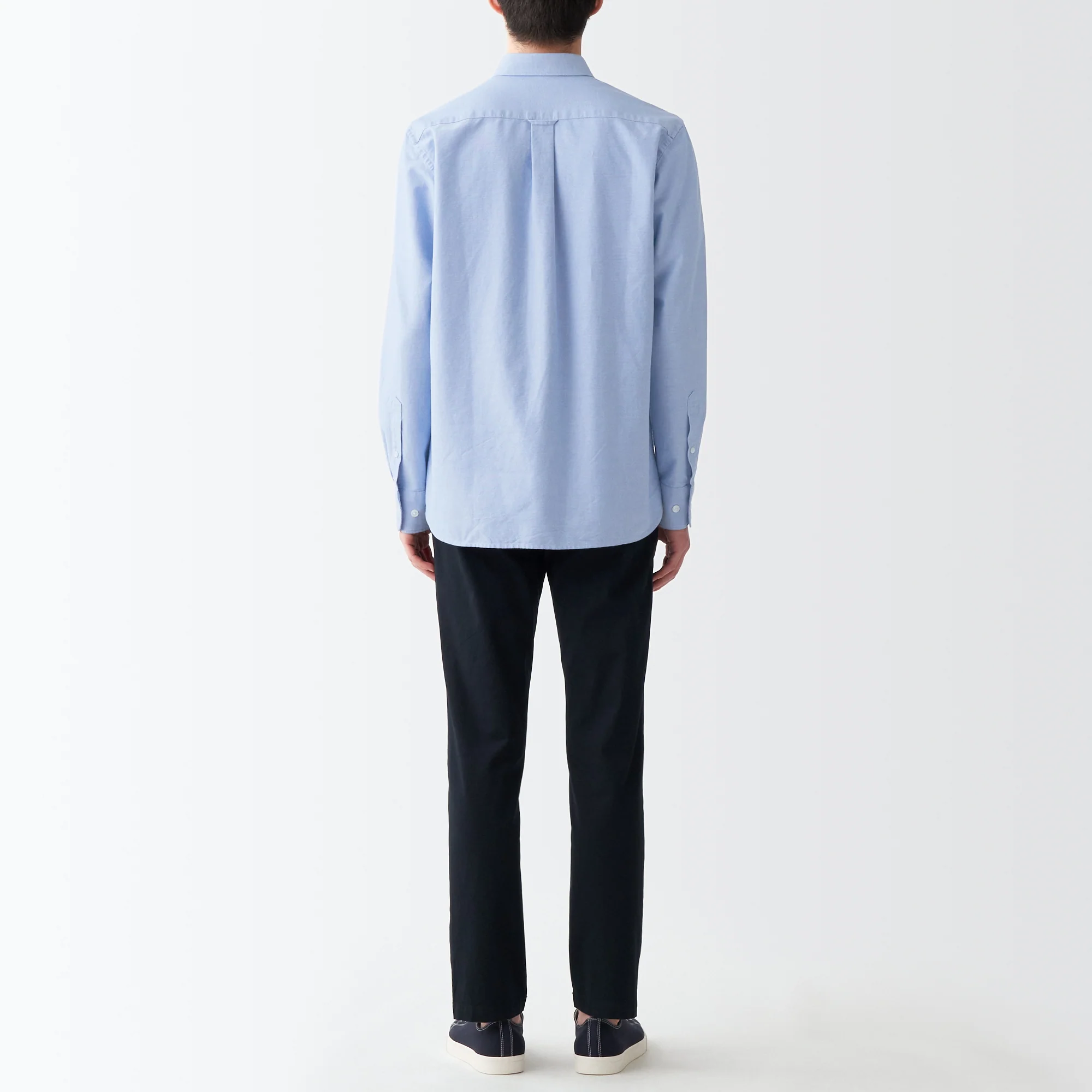 Men's Washed Oxford Collared Long Sleeve Button Down Shirt - Image 56
