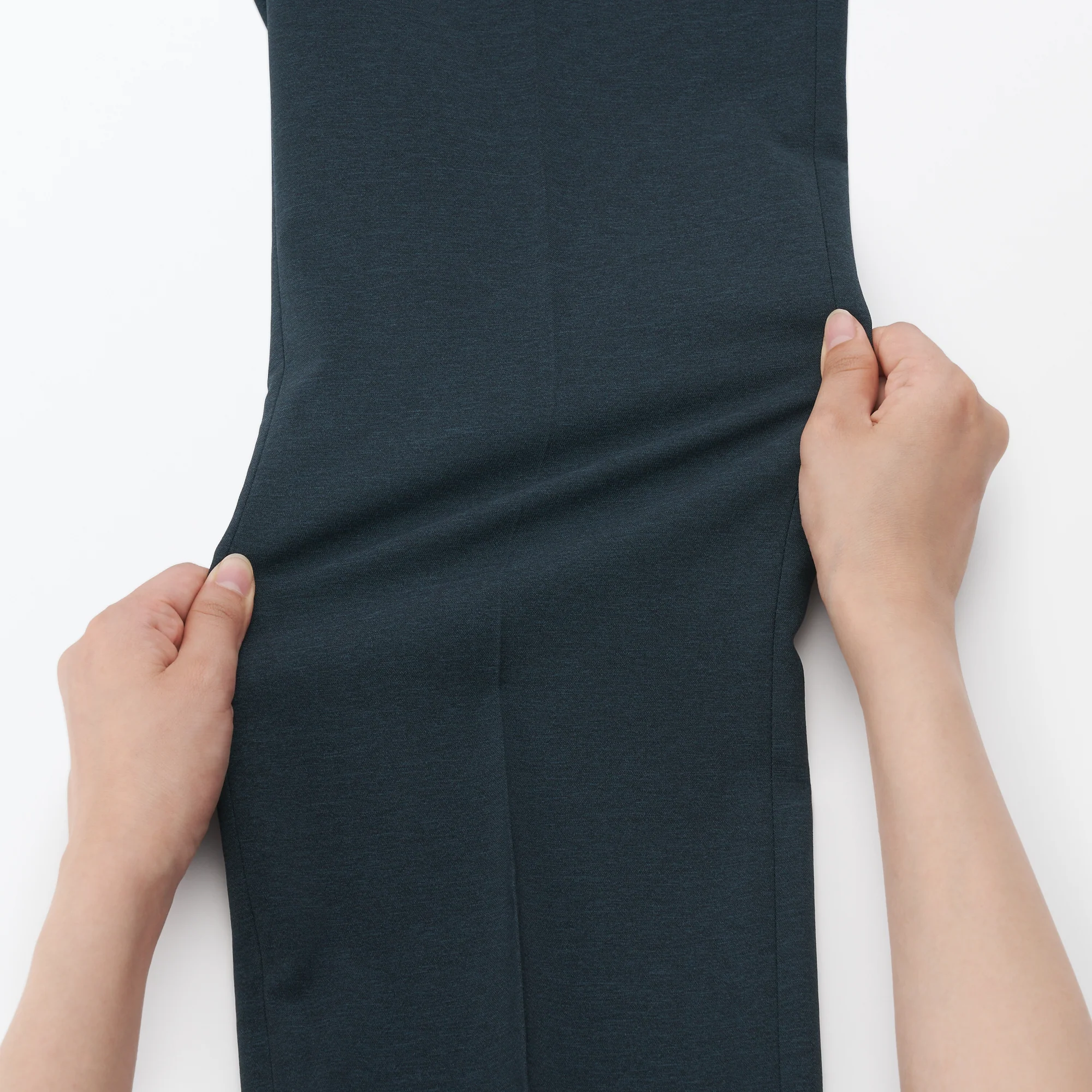 Men's Easy Care Stretch No Tuck Pants - Image 30