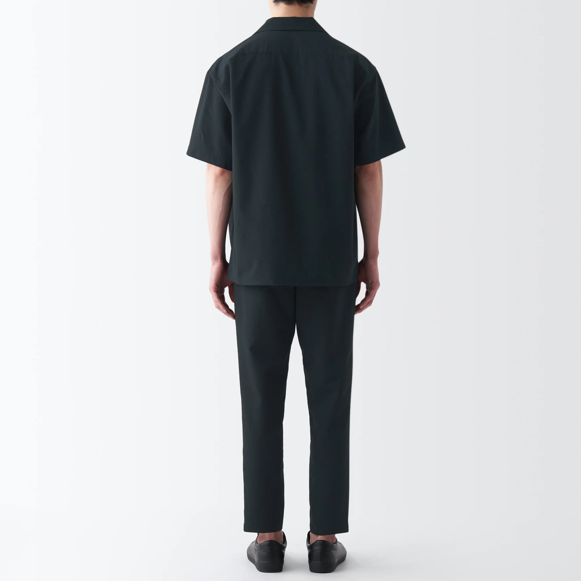 Men's Seersucker Open Collar Short Sleeve Shirt - Image 24