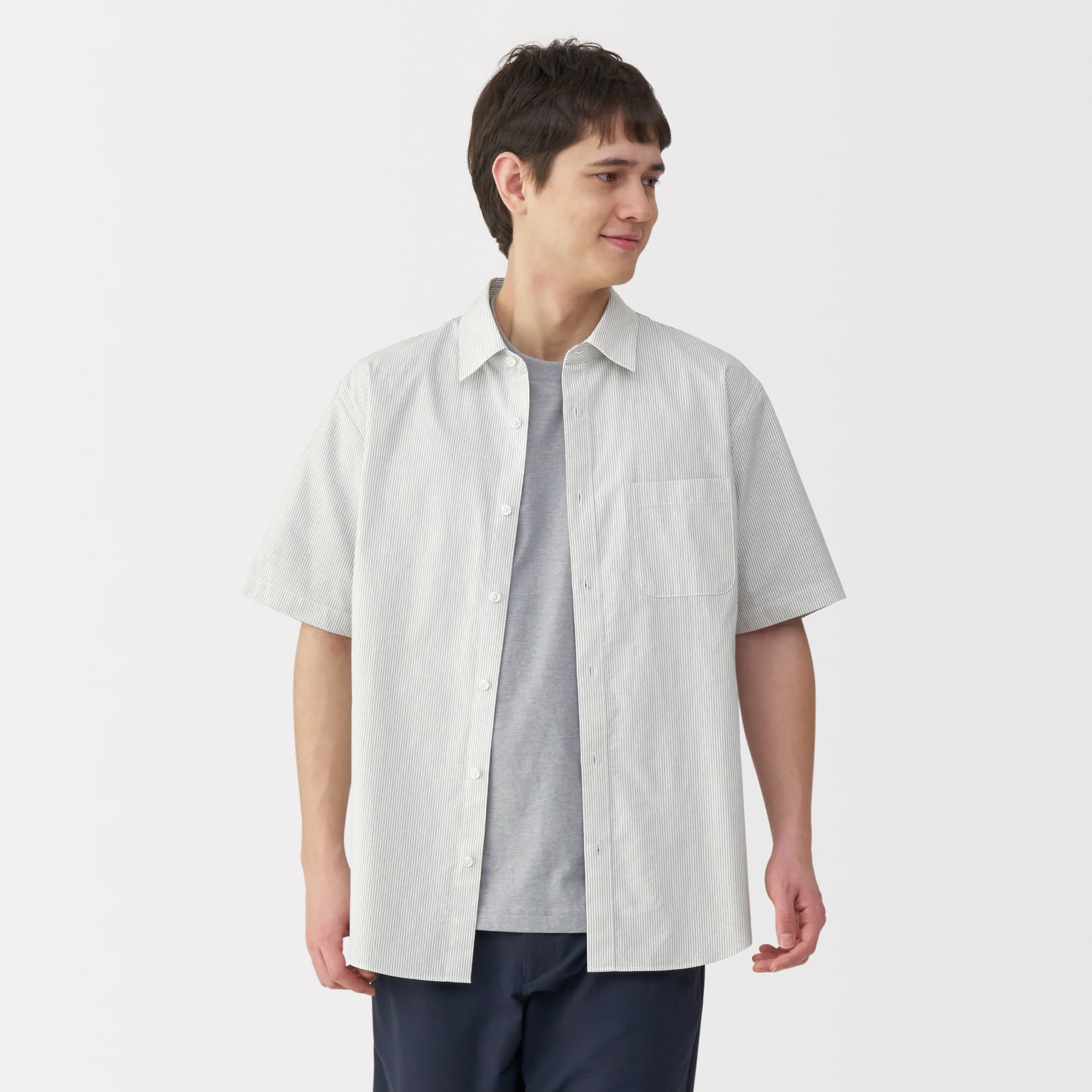 Men's Washed Broadcloth Short Sleeve Shirt - Image 35