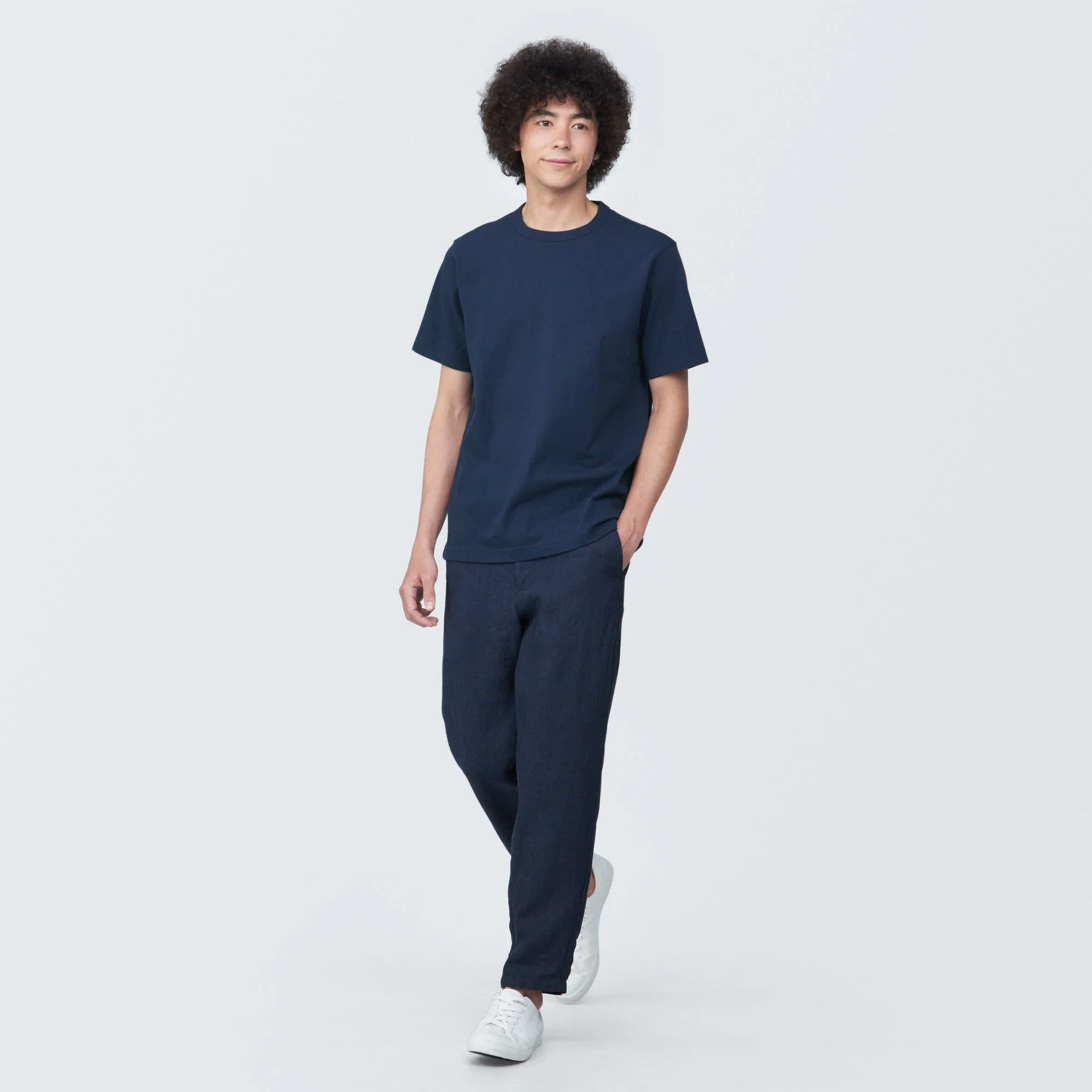 Men's Washed Heavyweight Crewneck T-Shirt - Image 32