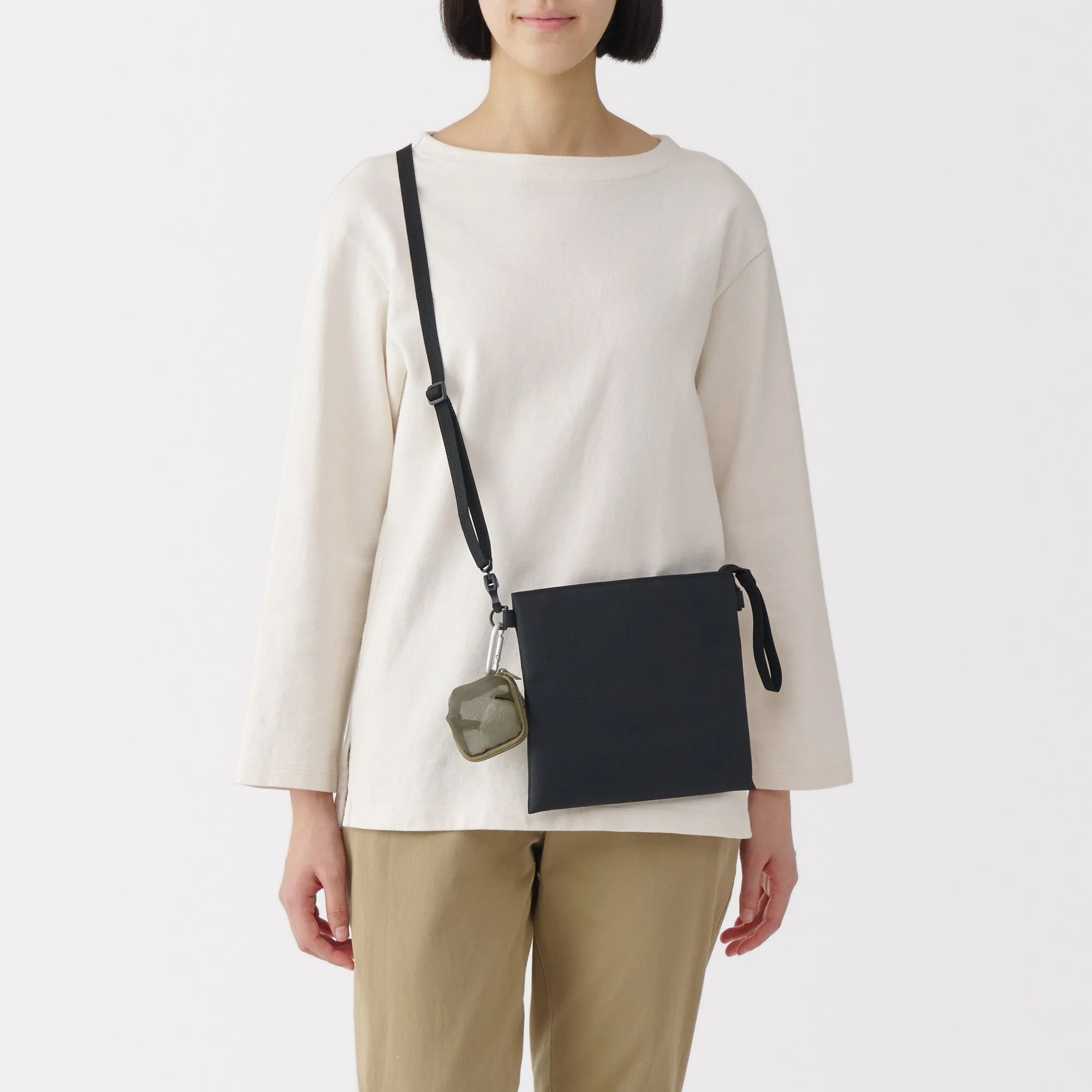 Nylon Mesh Compact Pouch - Image 20