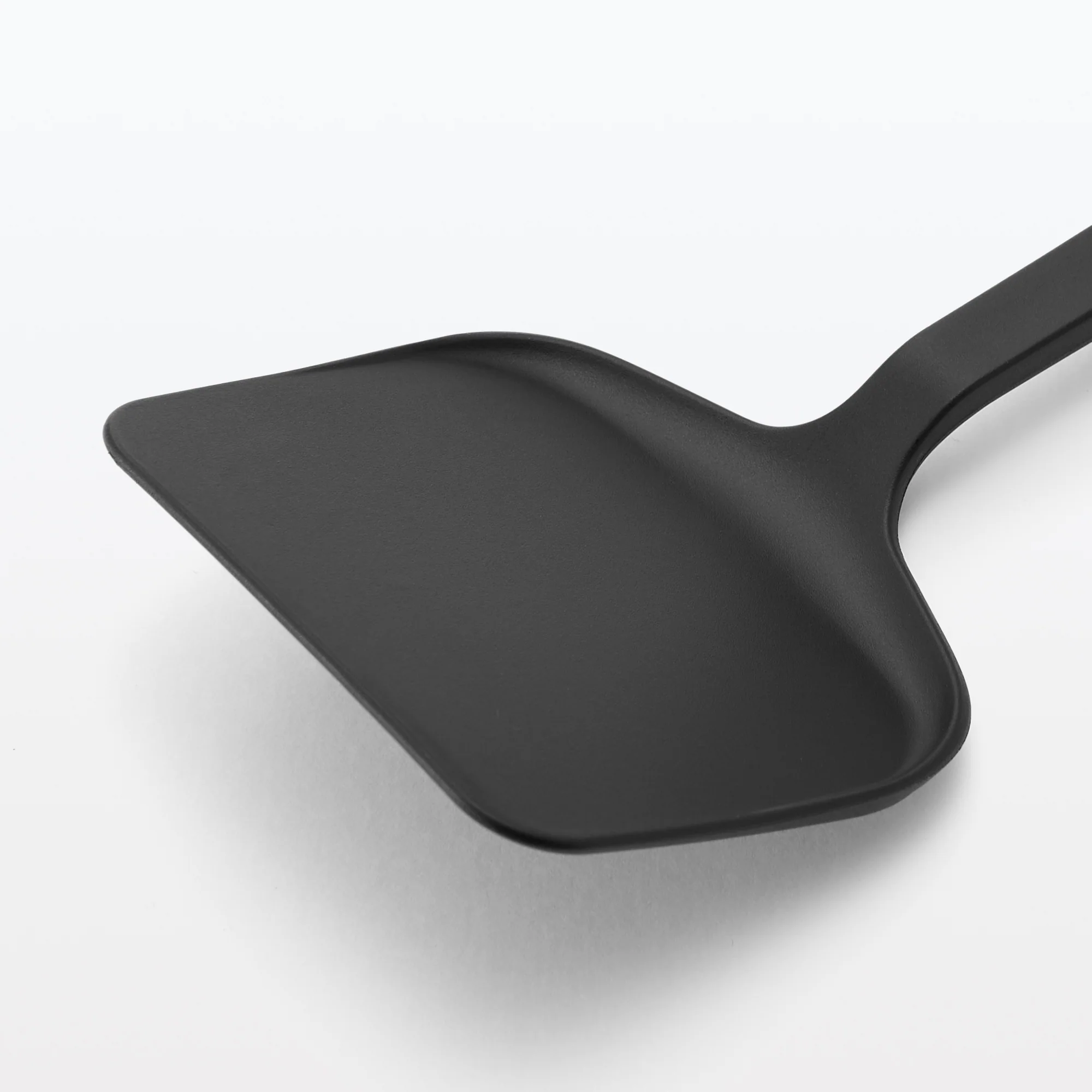Nylon Turner - Image 3