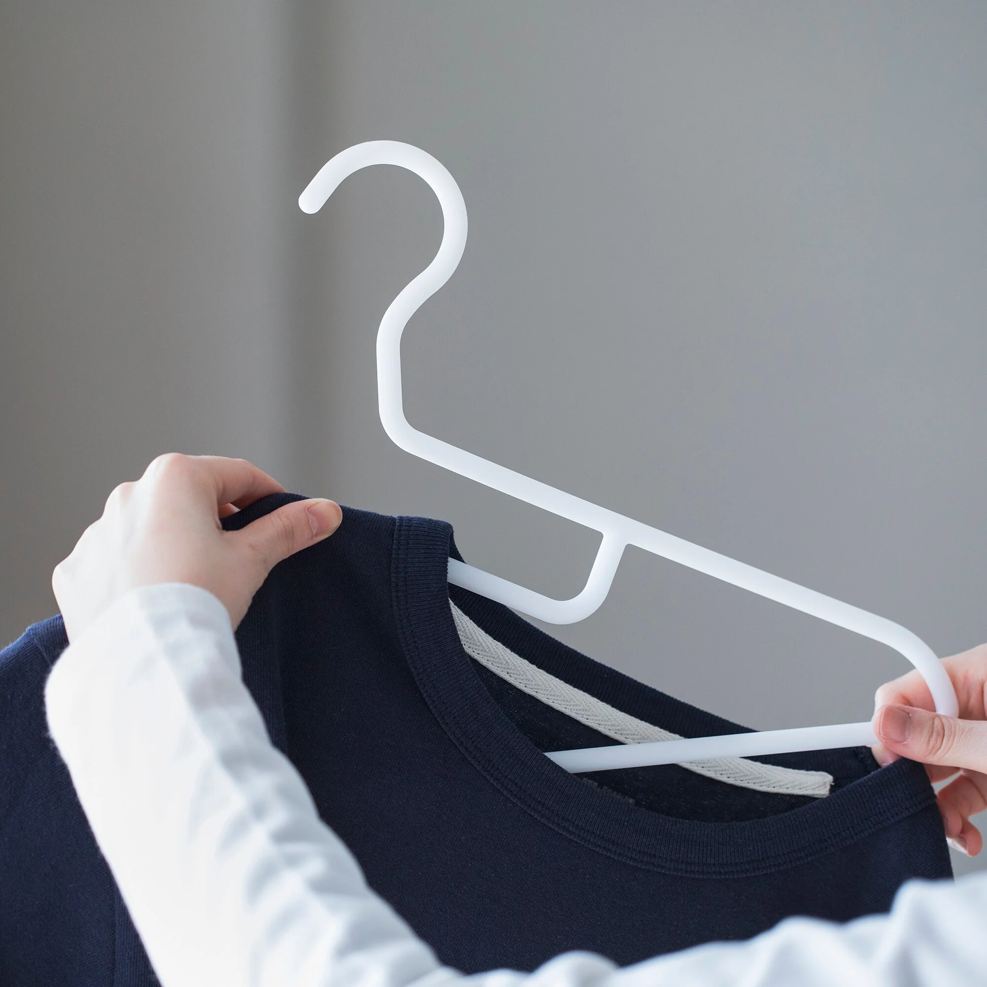 Polypropylene Laundry Hanger (3 Pack) - Image 25