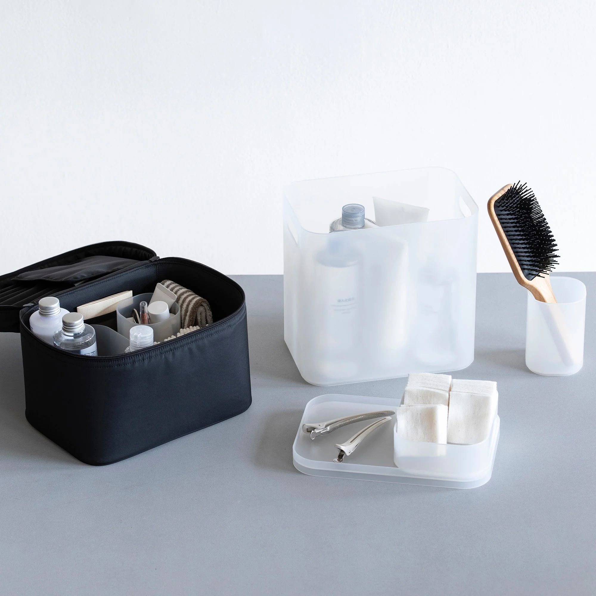 Recycled Polypropylene Makeup Brush and Pencil Stand - Image 6