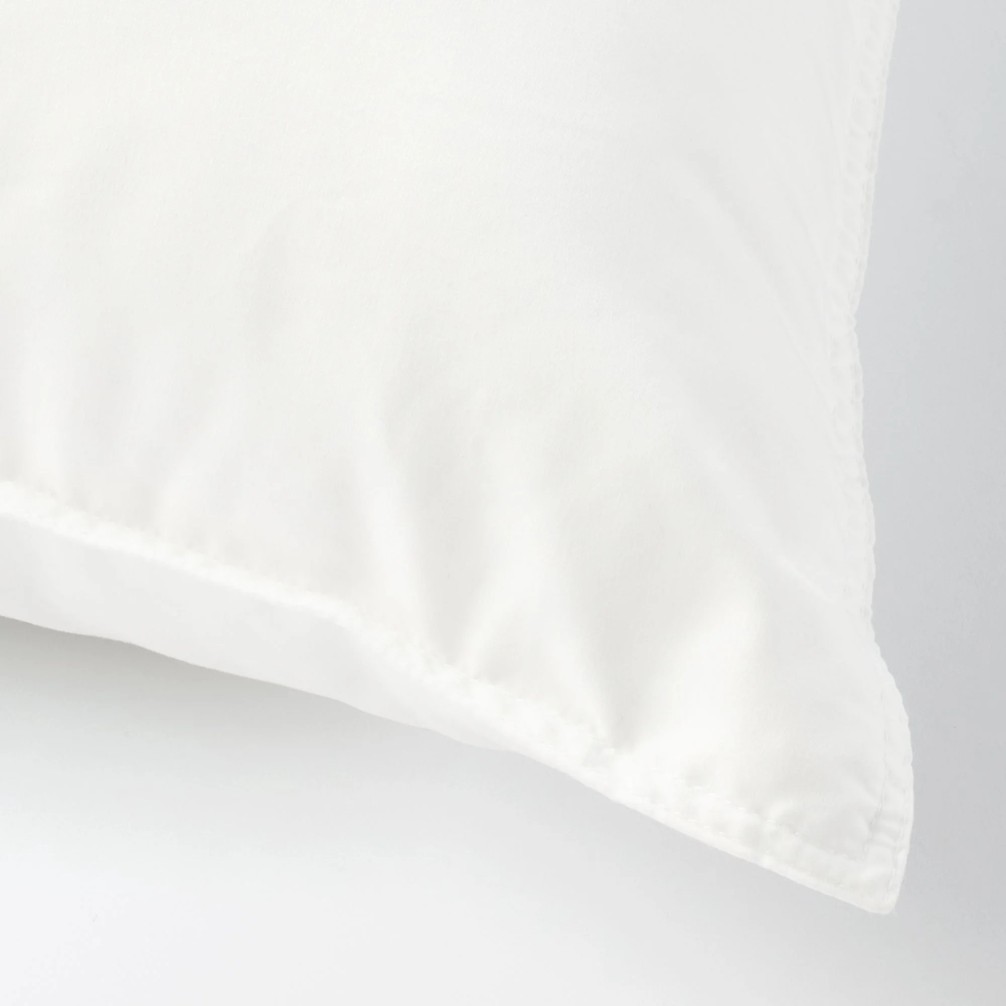 Quick Dry Fluffy Pillow (20 x 28") - Image 4