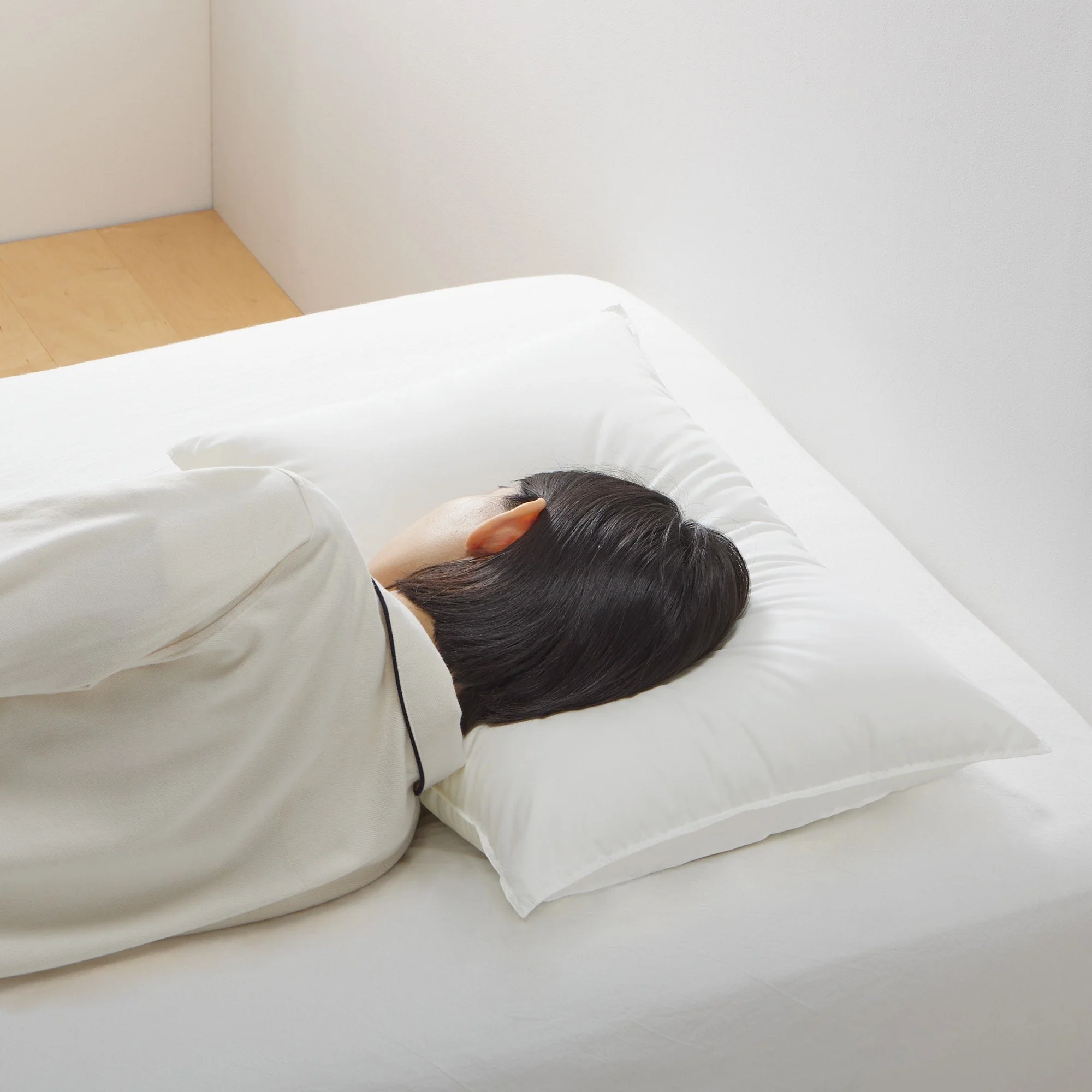 Quick Dry Fluffy Pillow (17 x 25") - Image 2