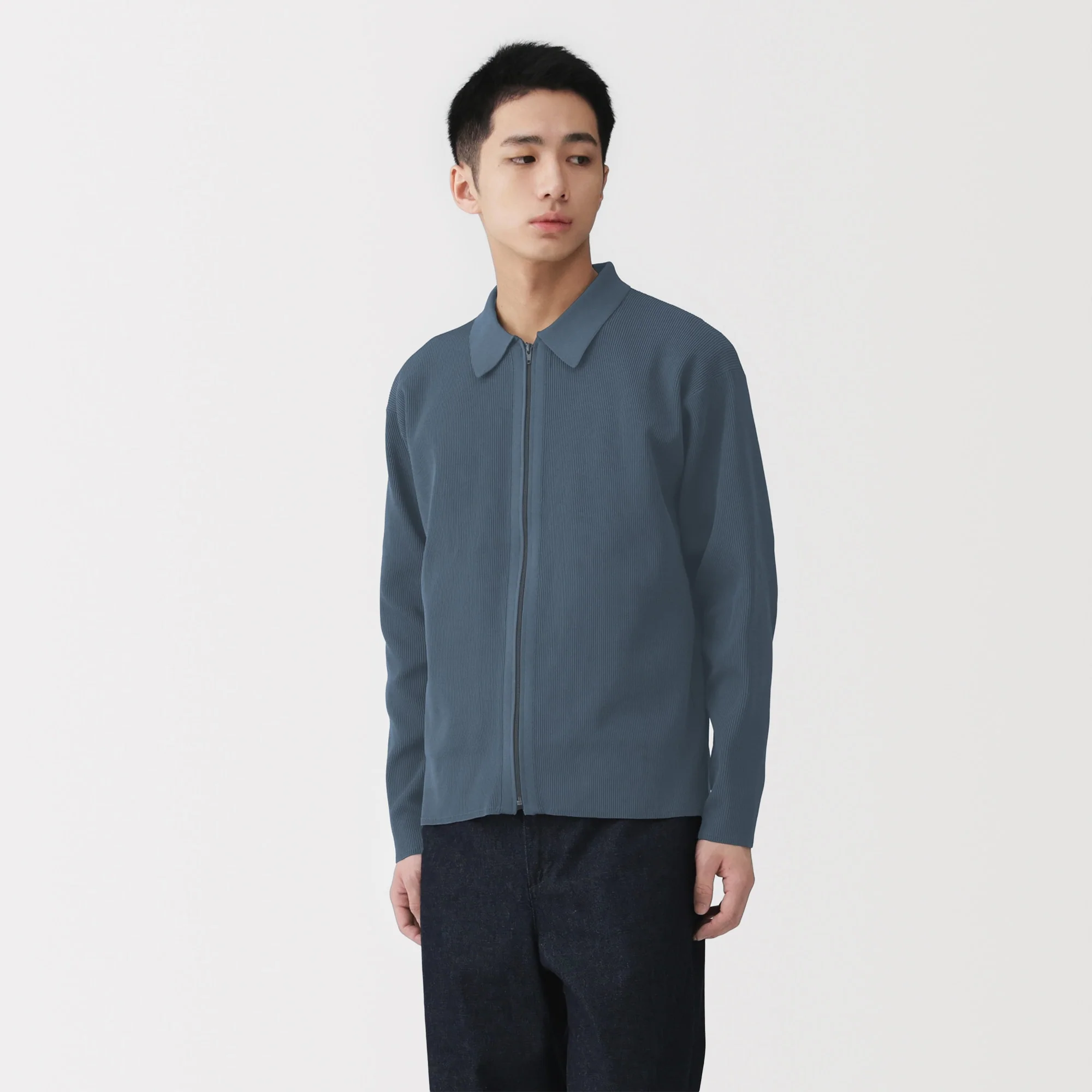 Quick Dry Knit Blouson - Image 11