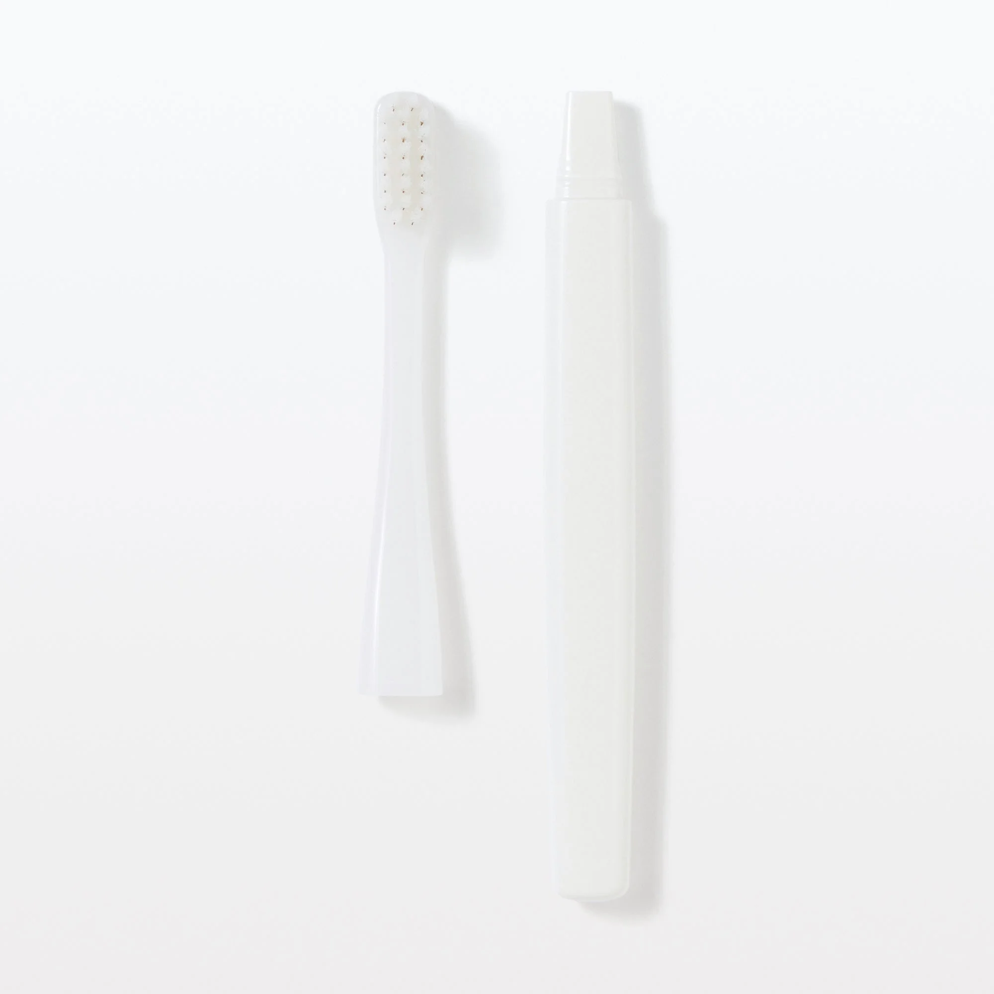 Replaceable Head Medium Toothbrush - White - Image 5