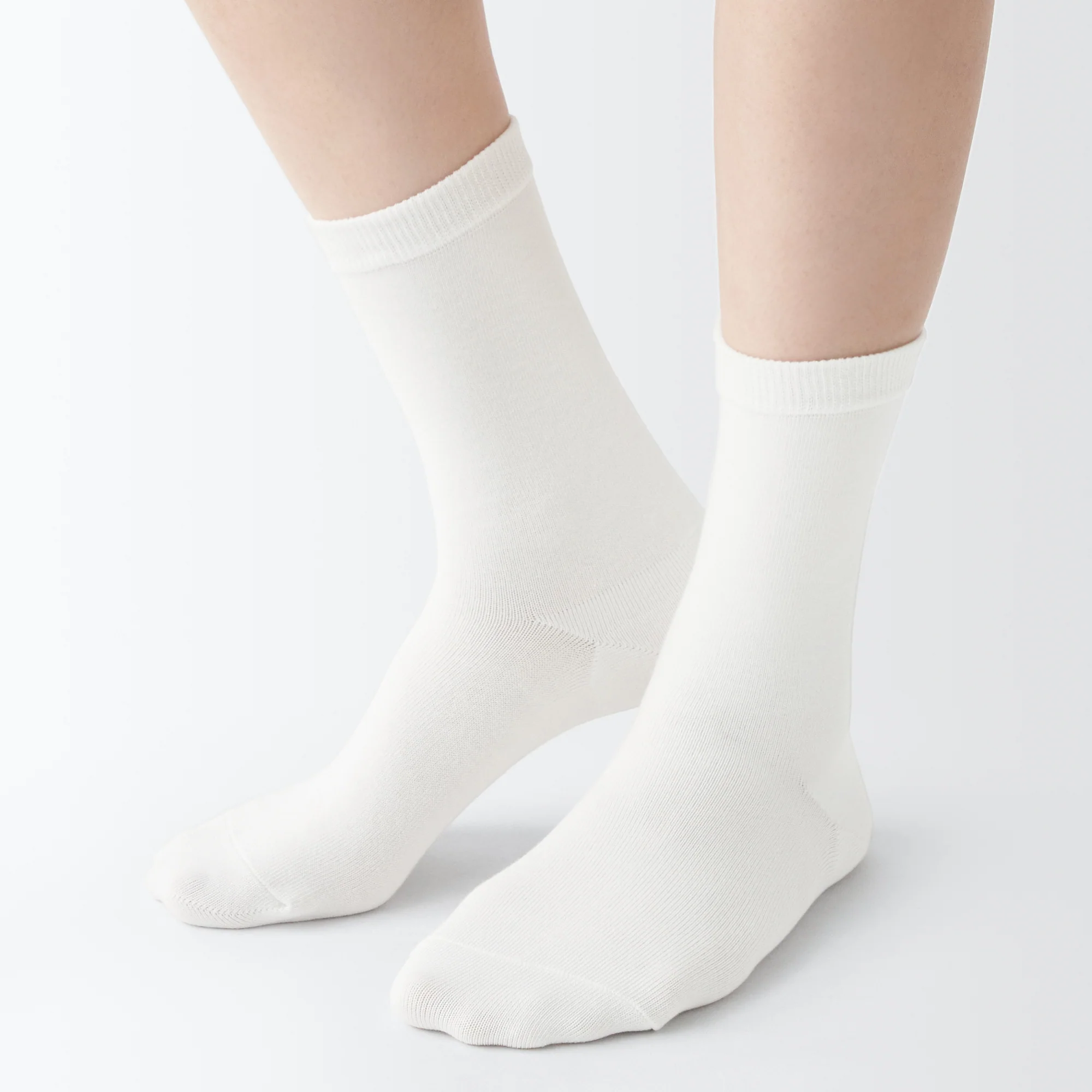 Right Angle 3 Layer Loose Top Socks - Image 17