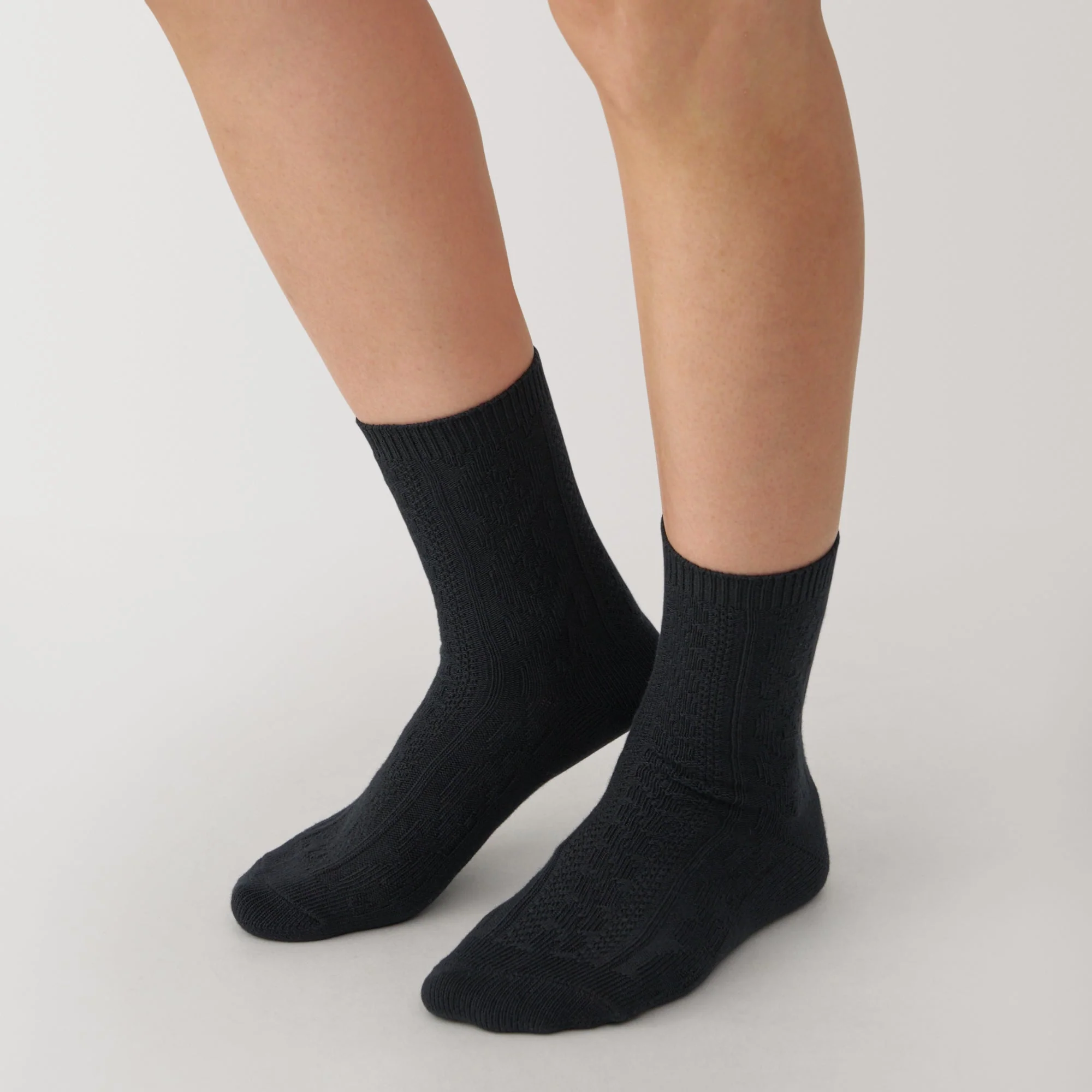 Right Angle Loose Top Cable Stitch Socks