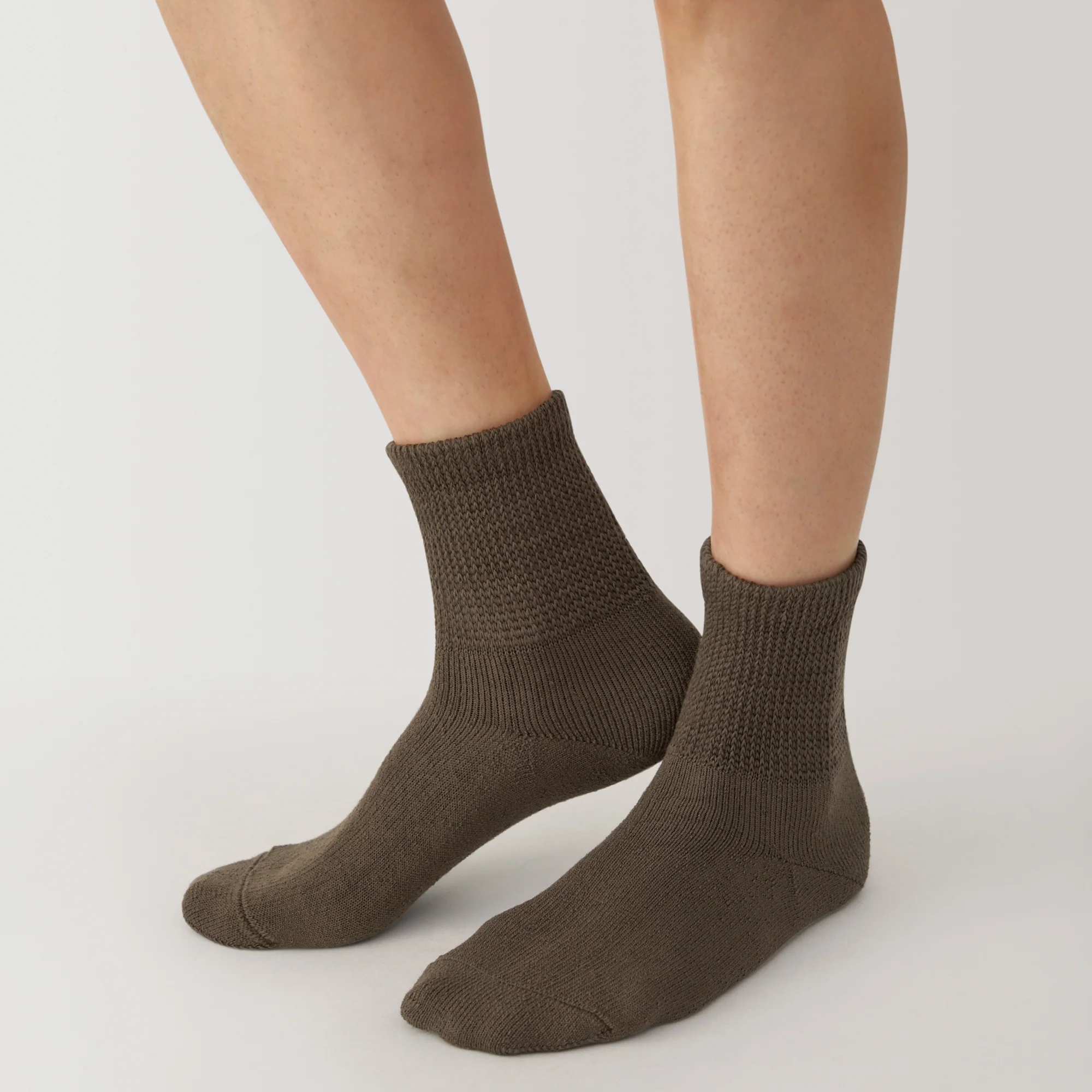 Right Angle Loose Top Pile Short Socks - Image 17
