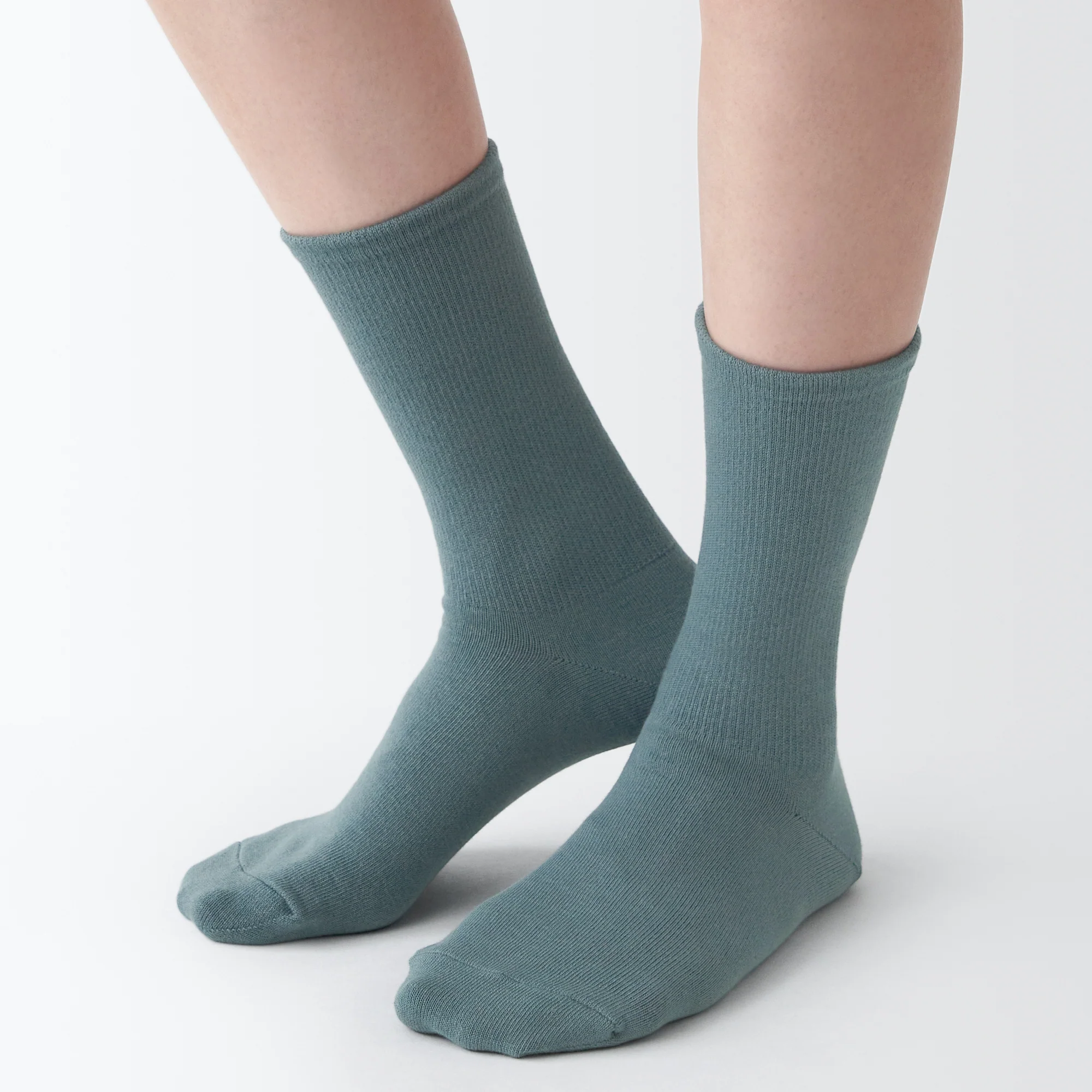 Right Angle Loose Top Tapered Socks - Image 3