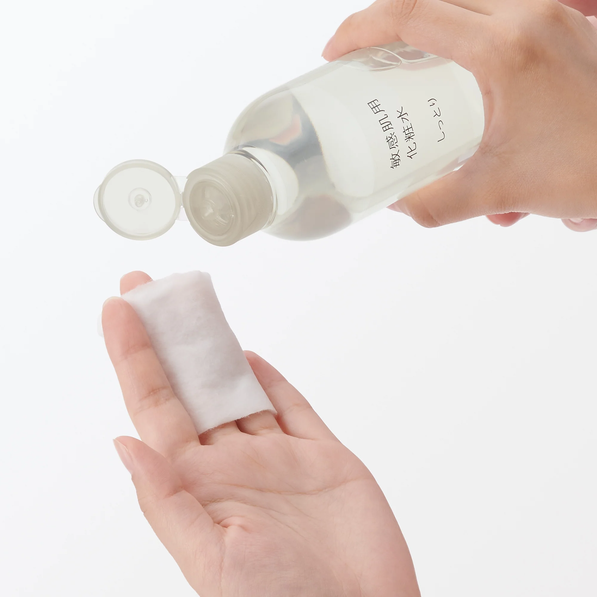 Sensitive Toning Water - Moisture 10.1 fl oz - Image 4