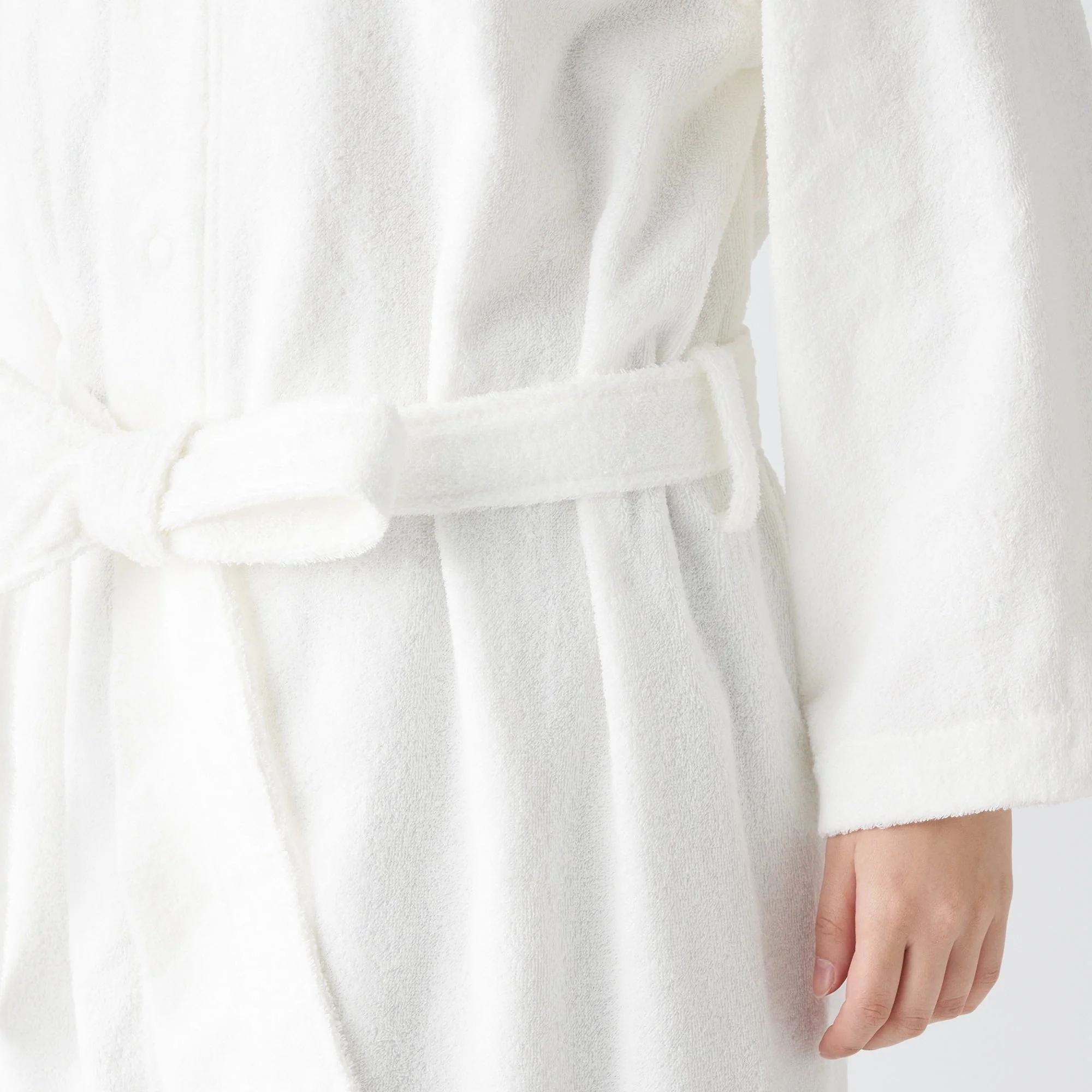 Side Seamless Pile Bathrobe - Image 9
