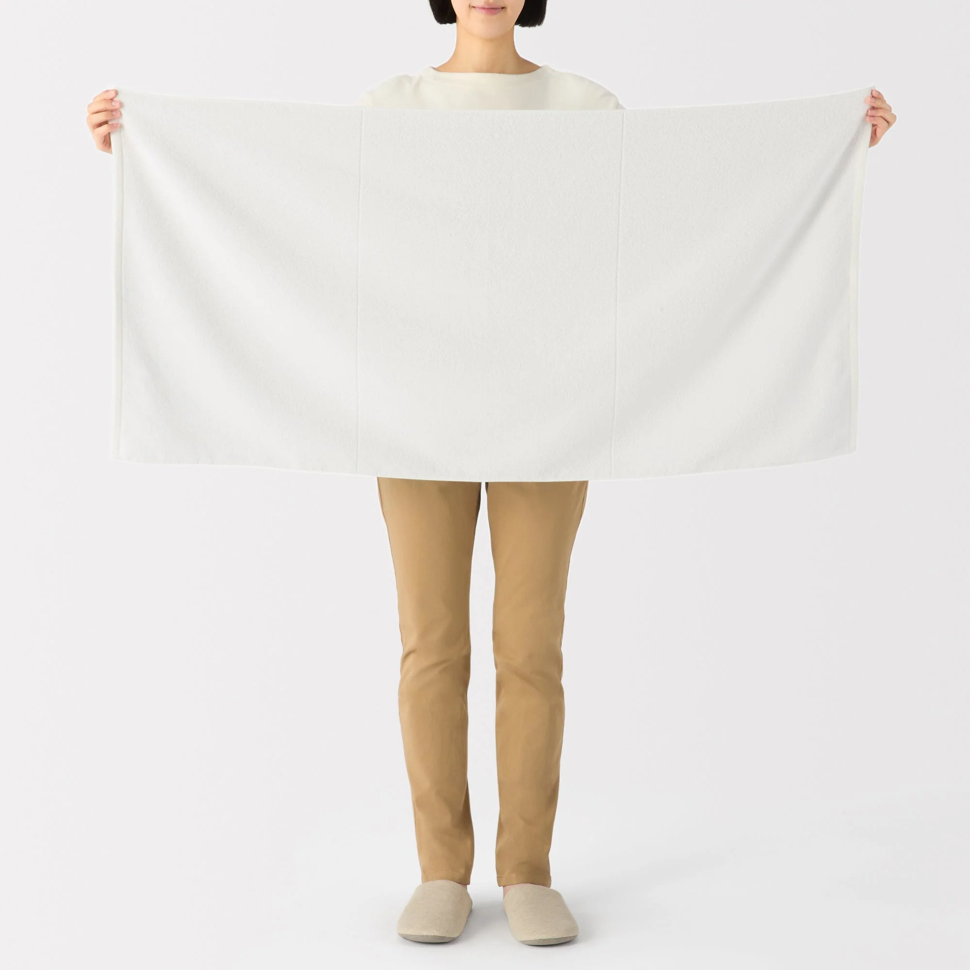 Soft Thin Bath Towel - Image 10