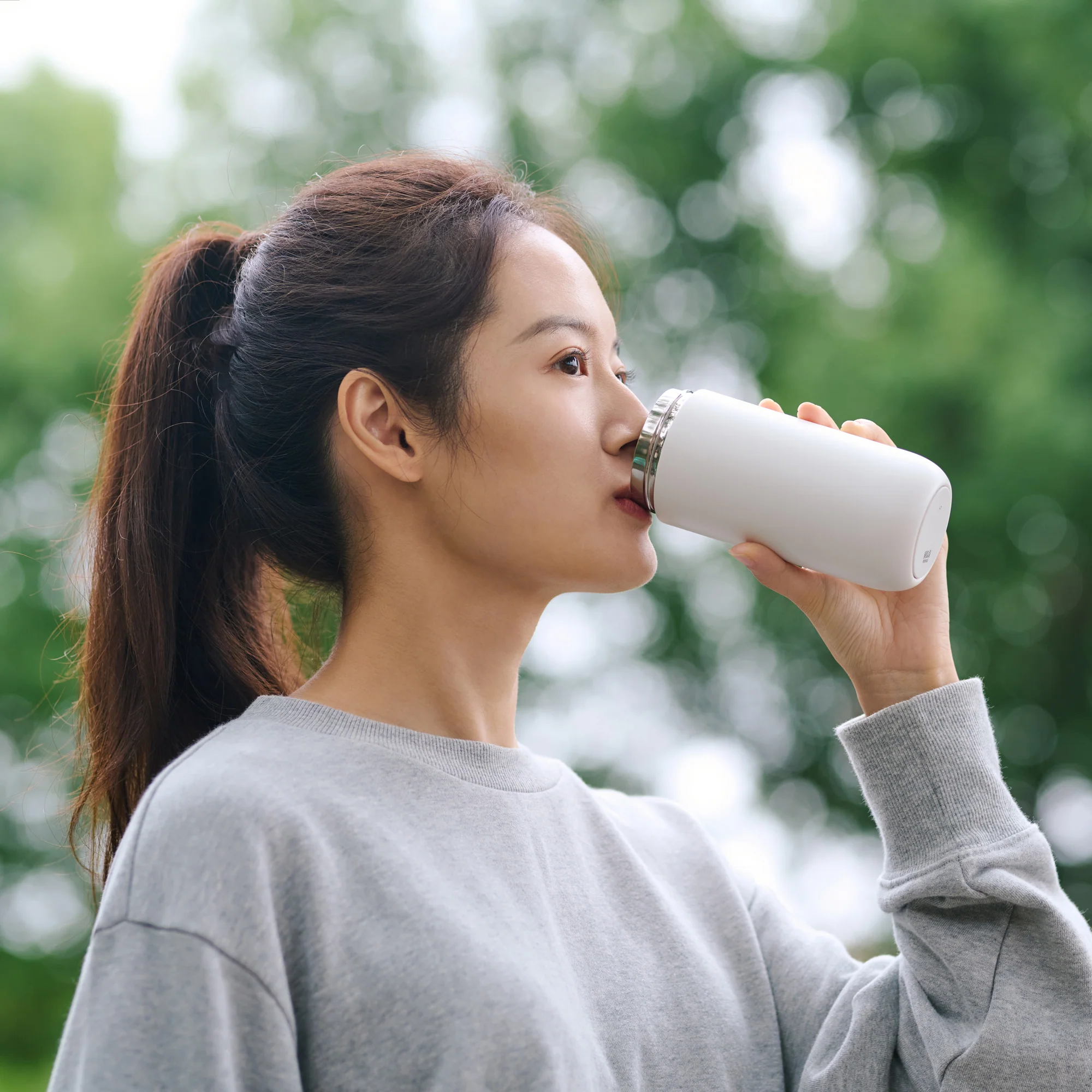 Stainless Steel Bottle - White (10.8 fl oz) - Image 11