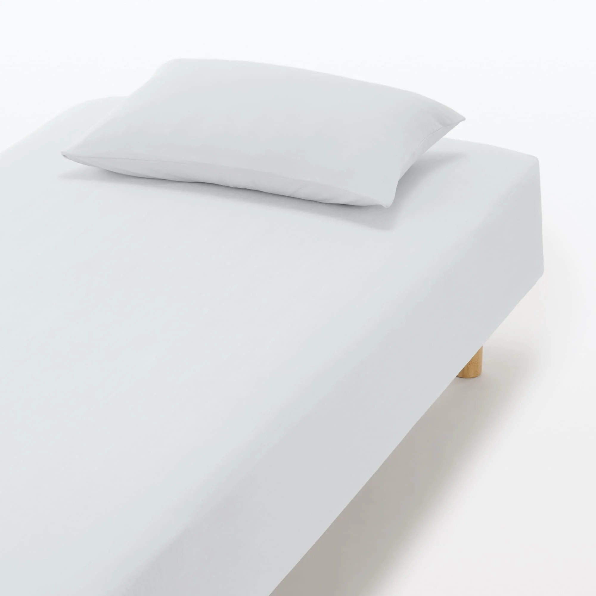 Stretchable Cool Touch Fitted Sheet - Image 2