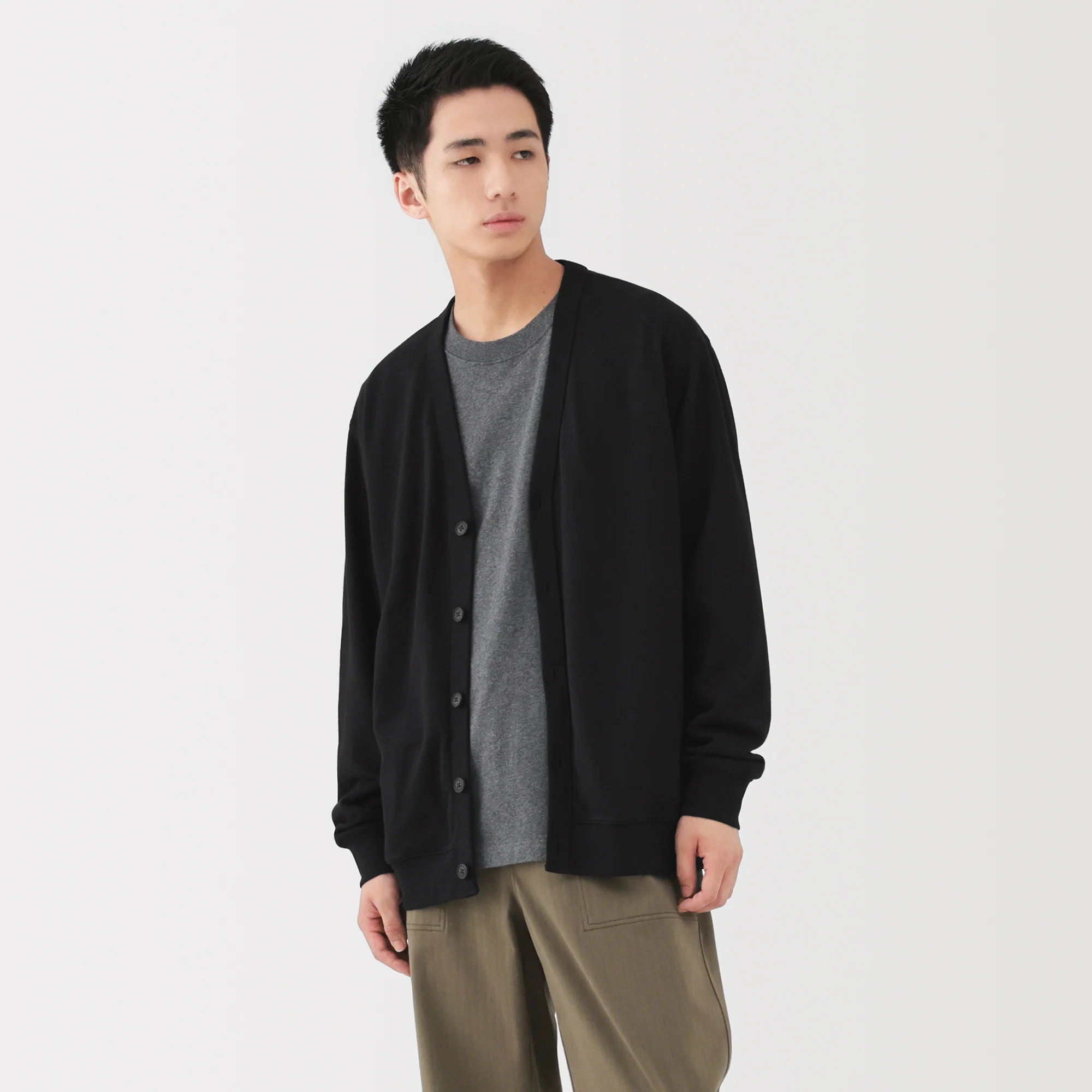 Sweatshirt V-Neck Cardigan - Image 11