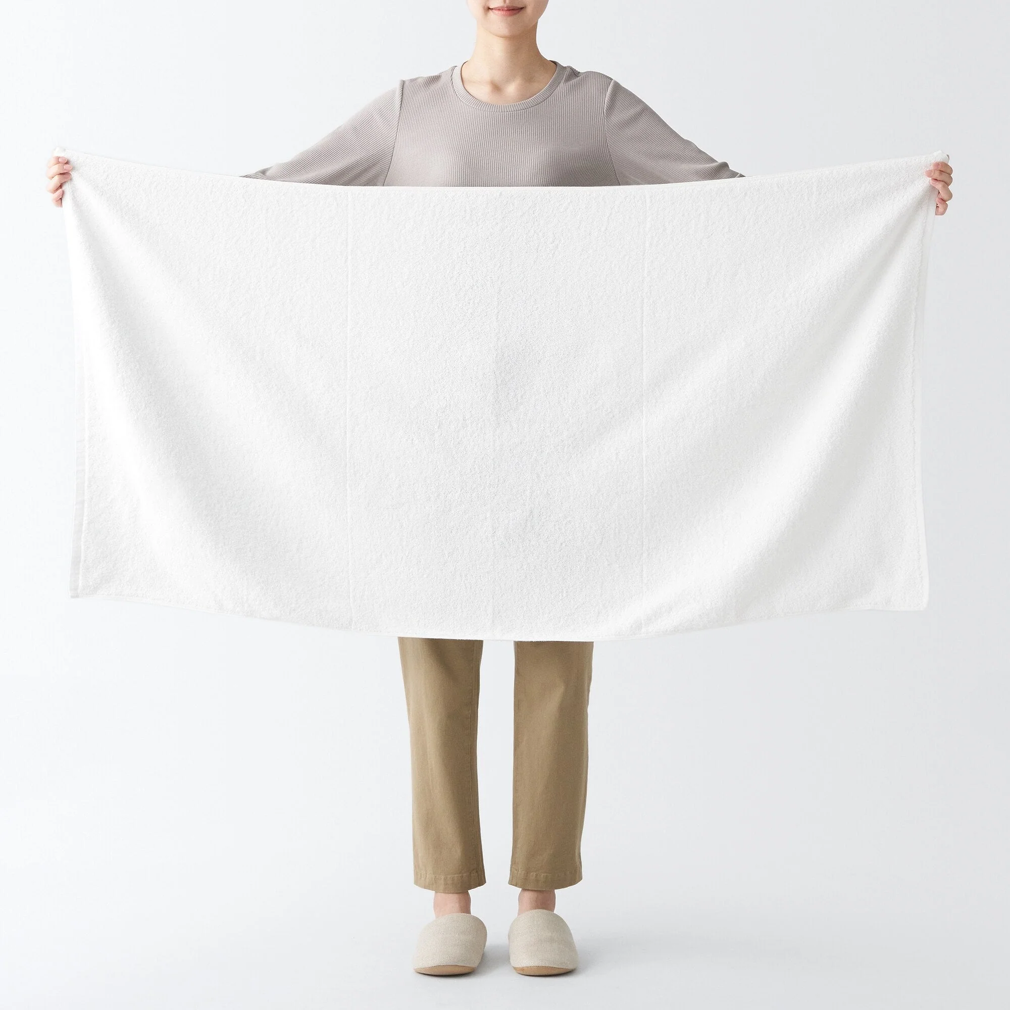 Thick Pile Bath Towel - Image 6