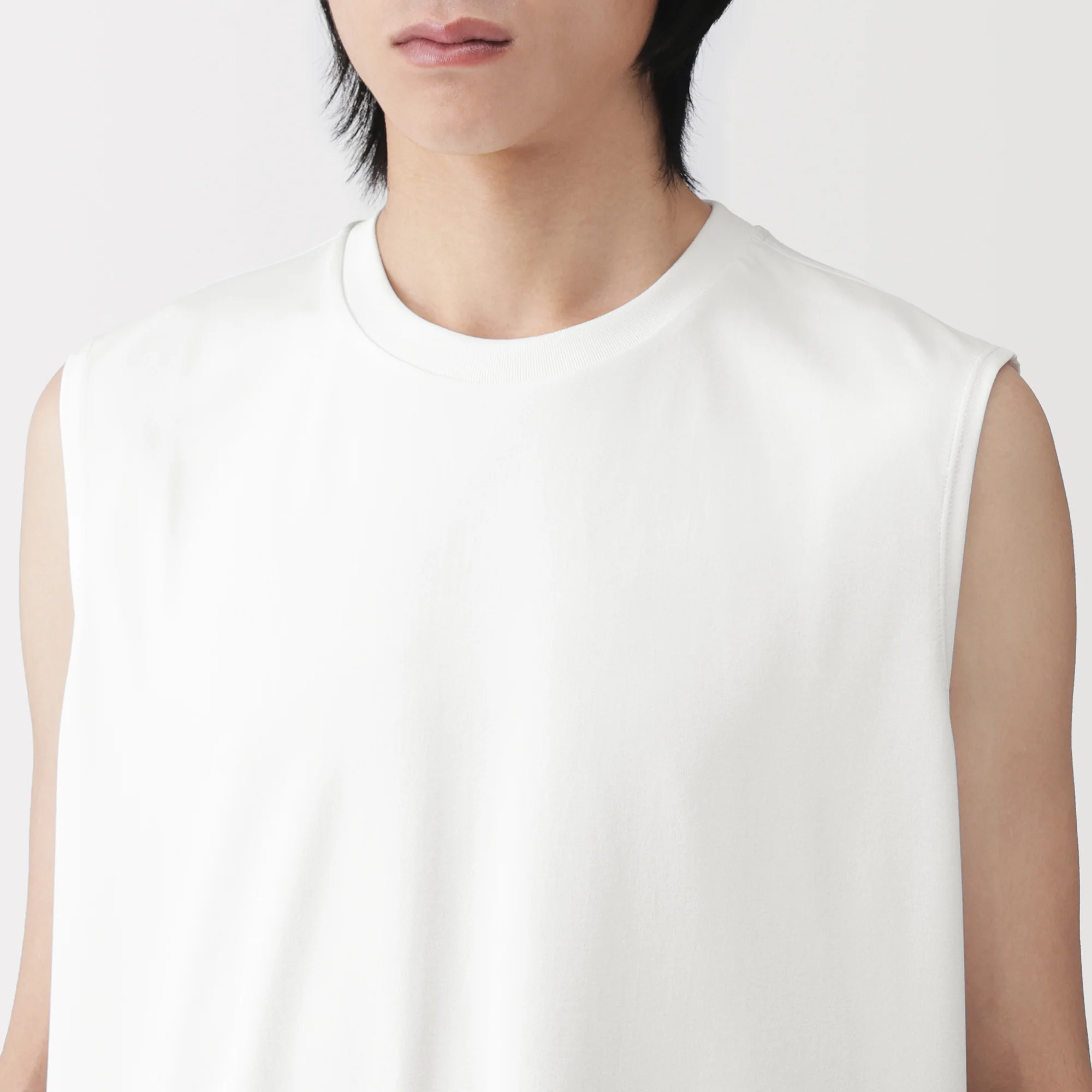 UV Protection Sleeveless T-Shirt - Image 7