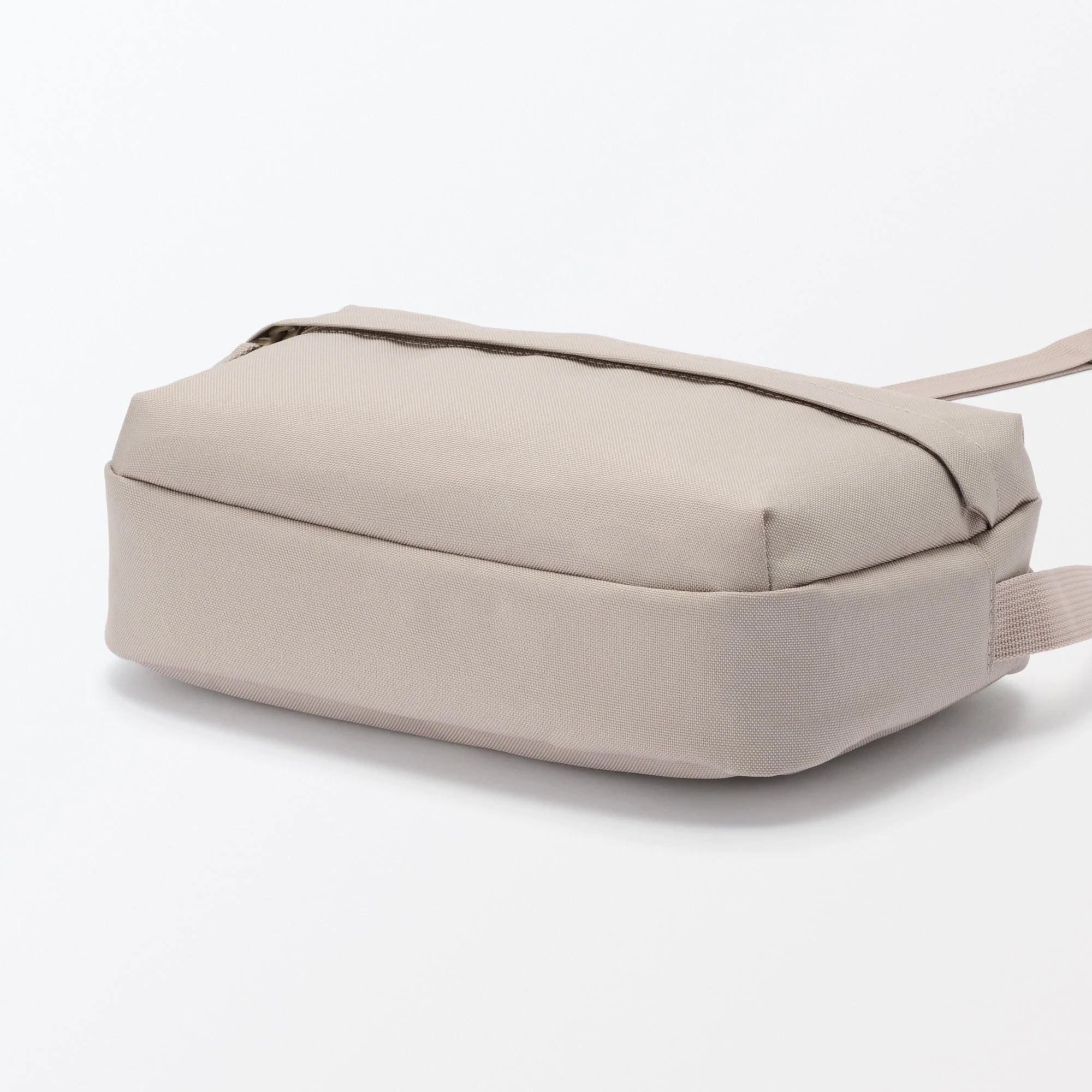 Water Repellent Shoulder Bag - Image 25