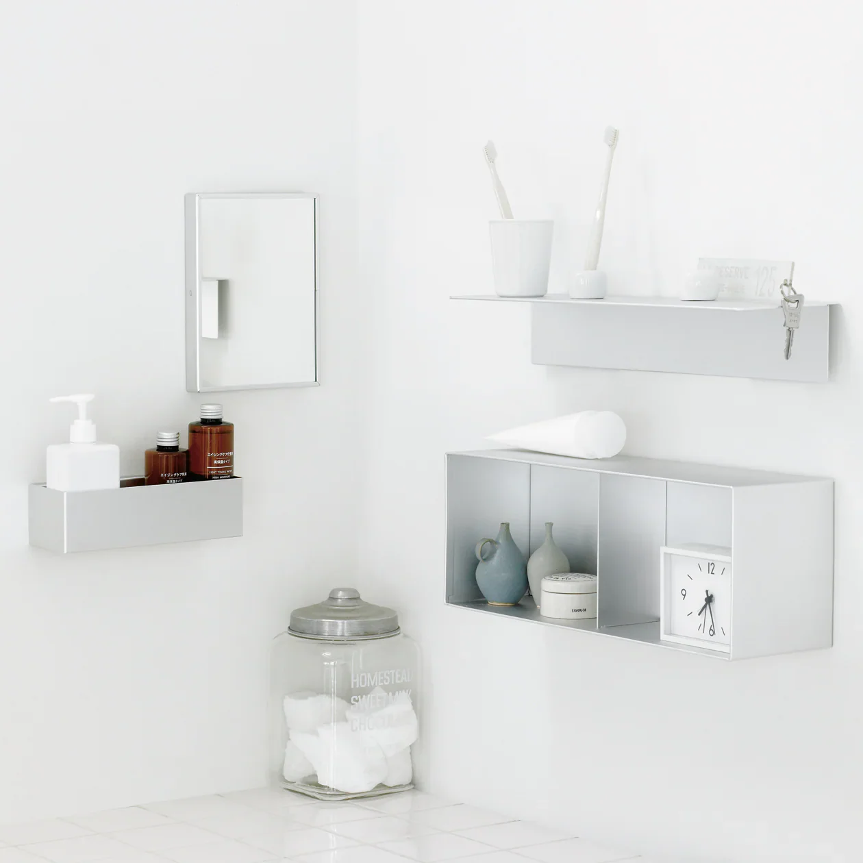 White Porcelain Cup - Image 4