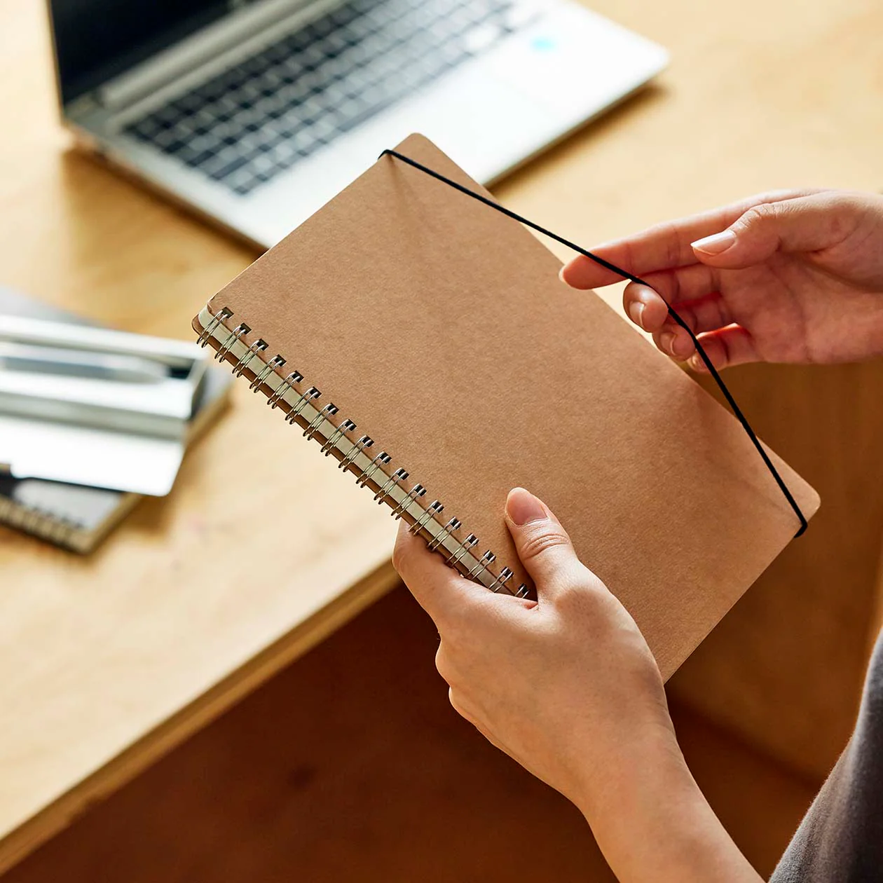 Wirebound Dotted Notebook - Image 15