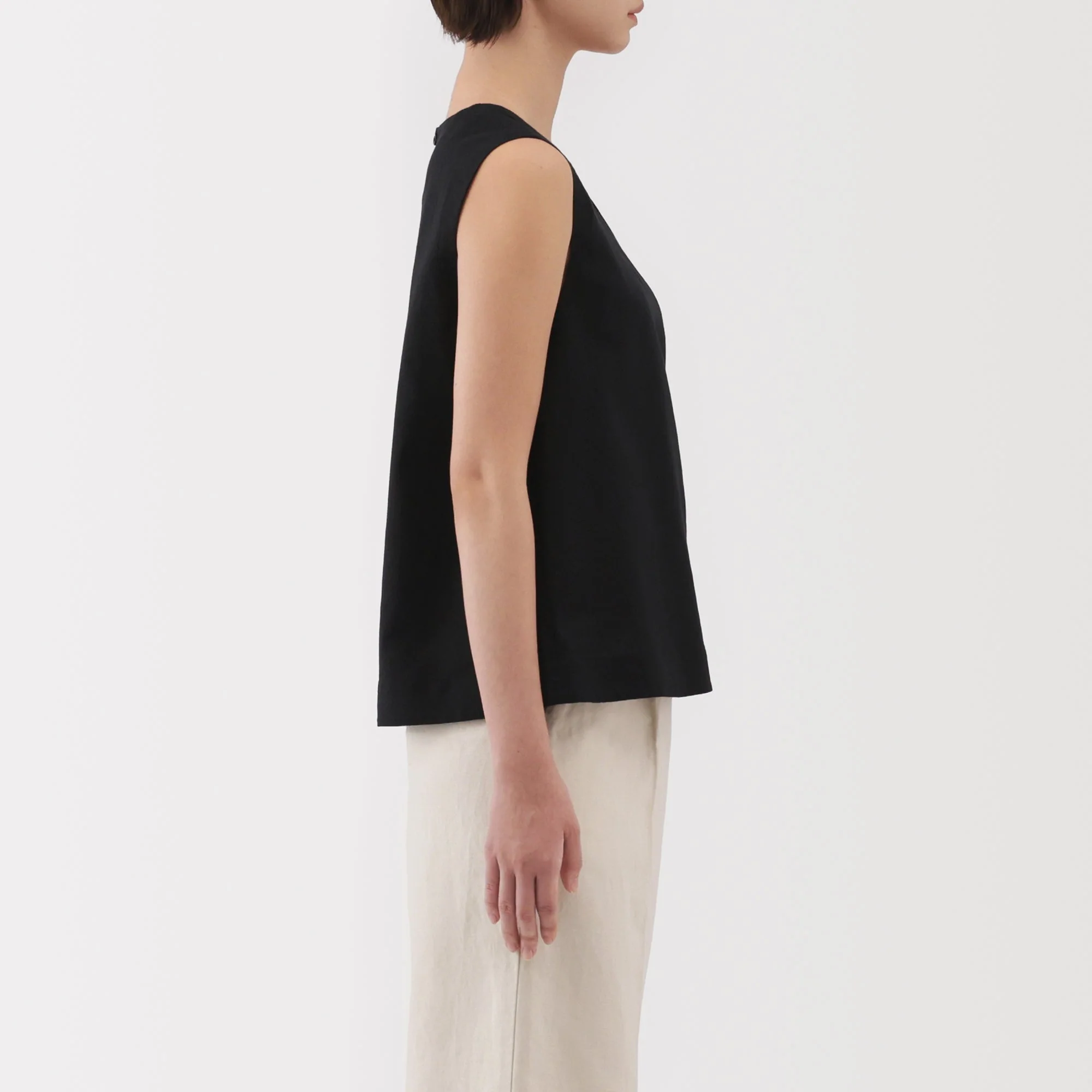 Women's Hemp Cotton Sleeveless Blouse - Image 22