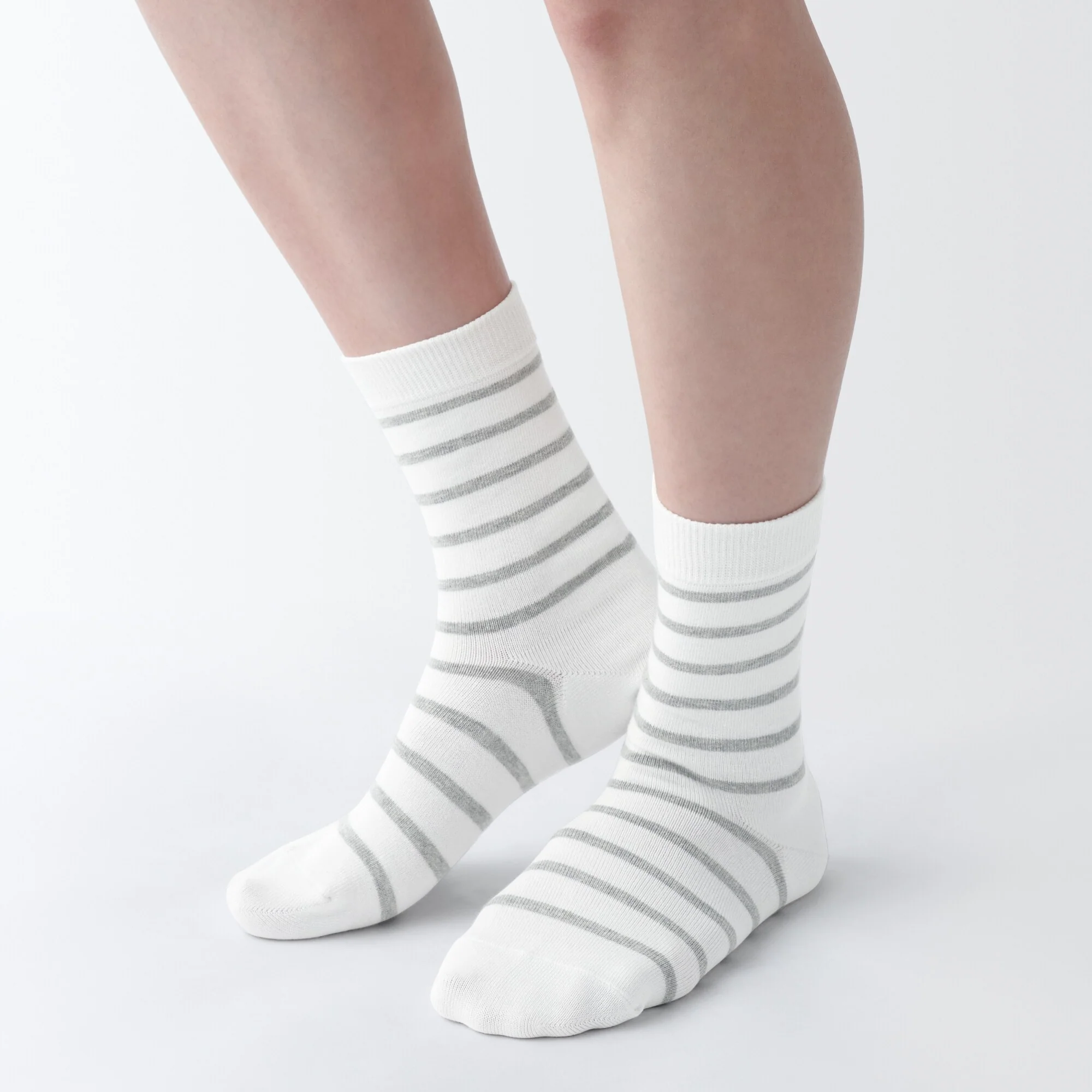 Right Angle 3 Layer Loose Top Socks