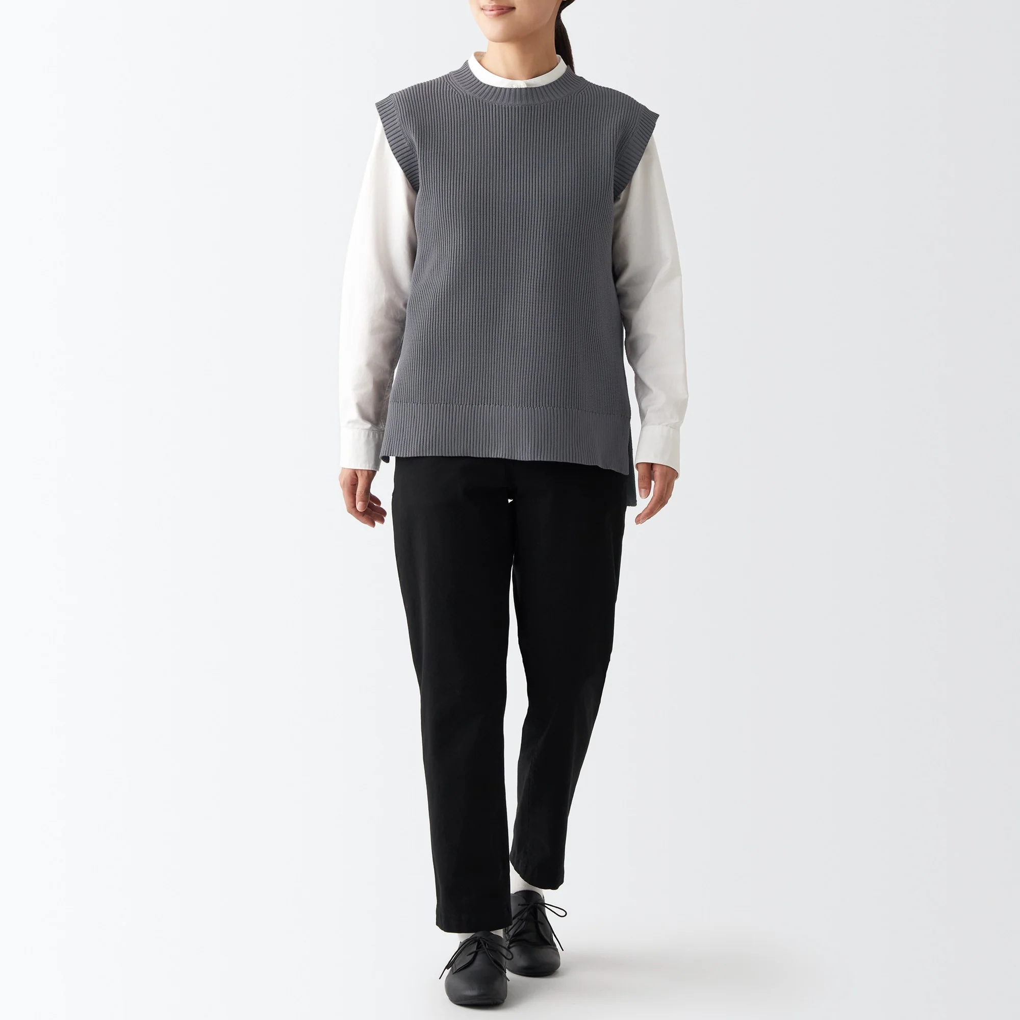 Women's Light Shape-Keeping Vest - Image 33